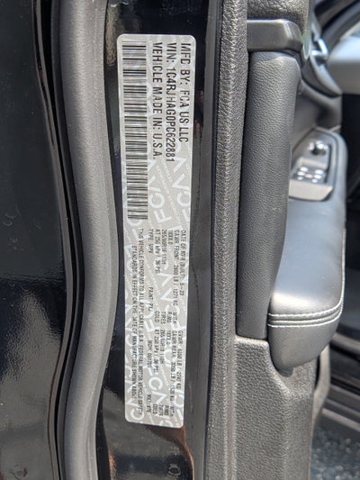 2023 Jeep Grand Cherokee Laredo 4x4