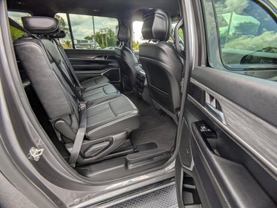 2023 Jeep Wagoneer L Series III