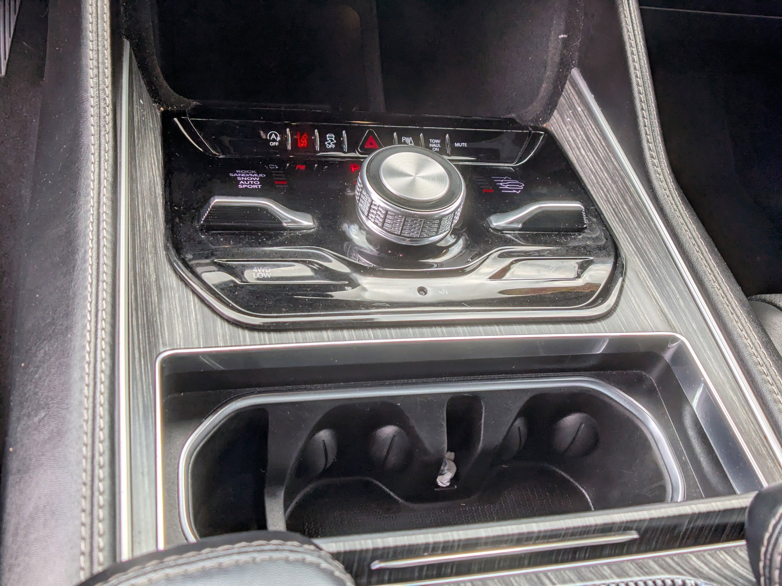 2023 Jeep Wagoneer L Series III
