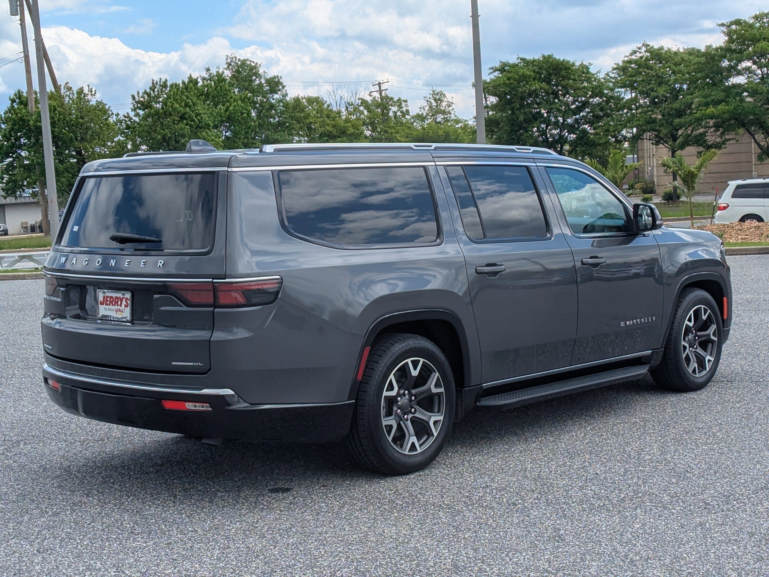 2023 Jeep Wagoneer L Series III