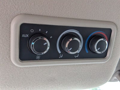 2026 Chevrolet Express Passenger 1LT