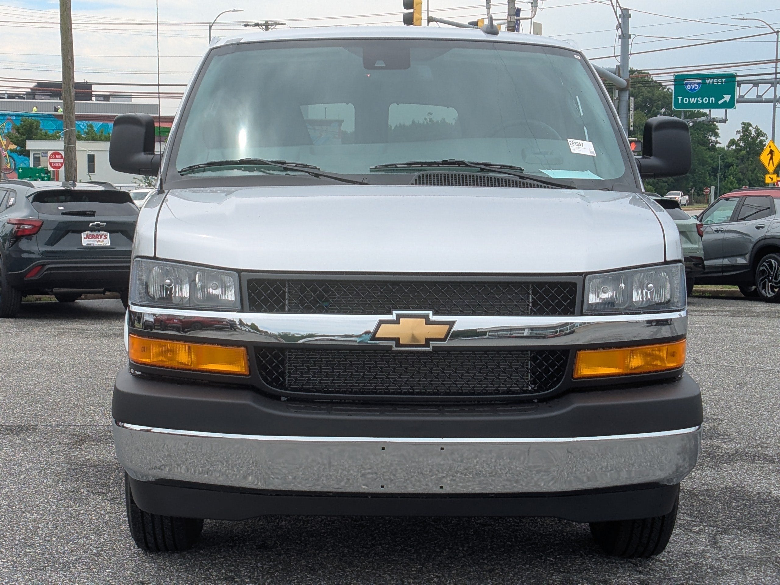 2026 Chevrolet Express Passenger 1LT