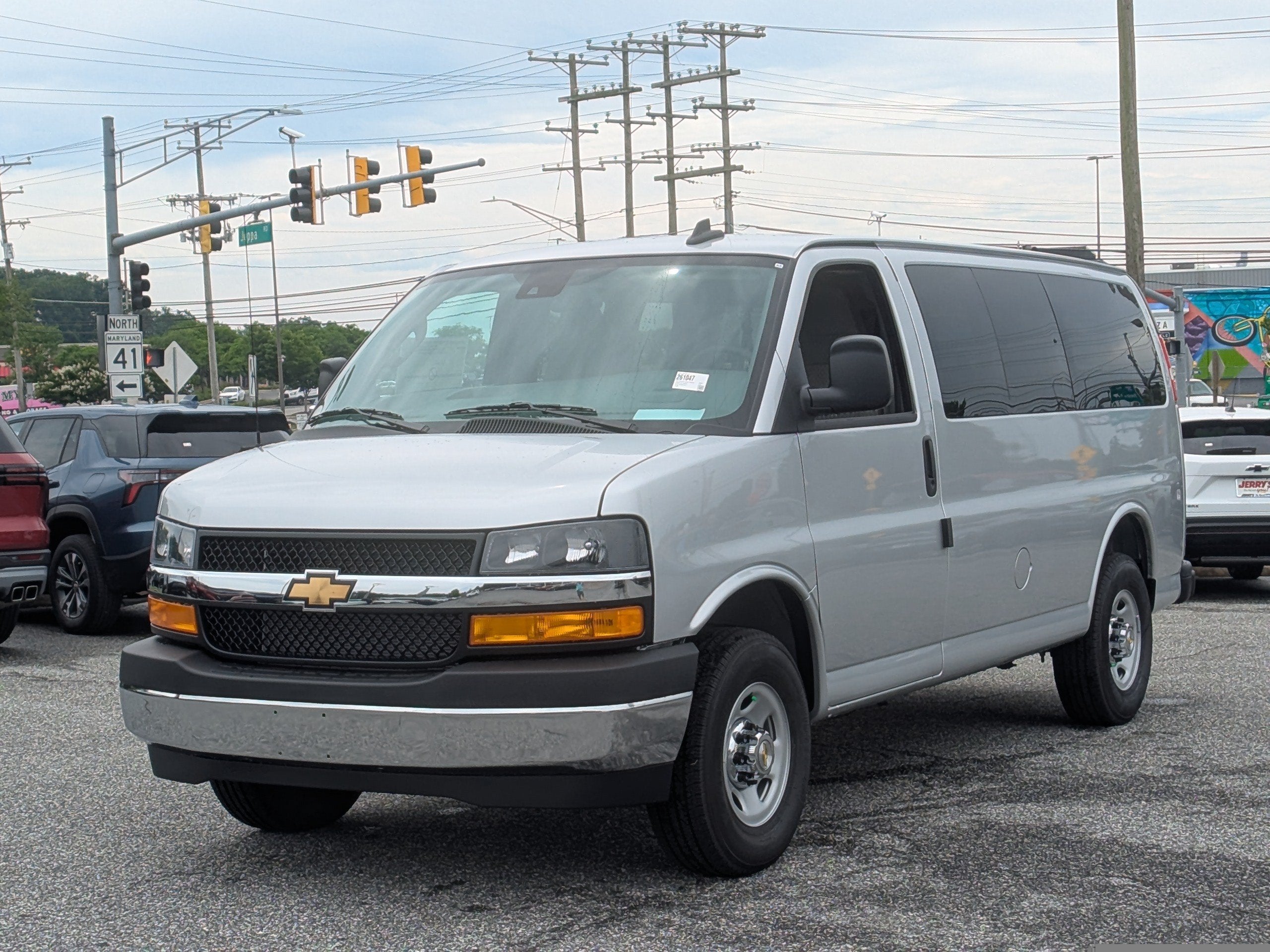 2026 Chevrolet Express Passenger 1LT