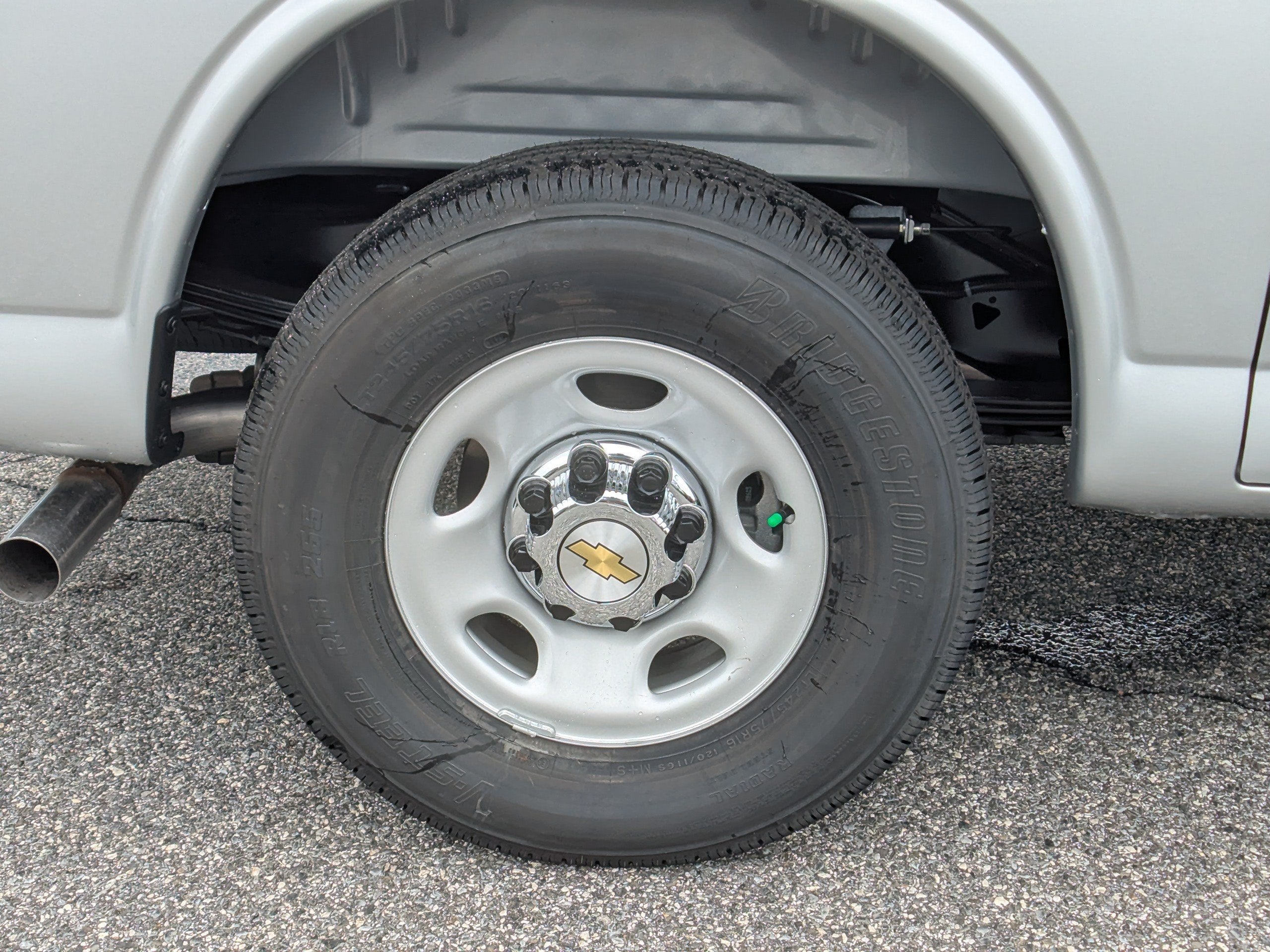2026 Chevrolet Express Passenger 1LT