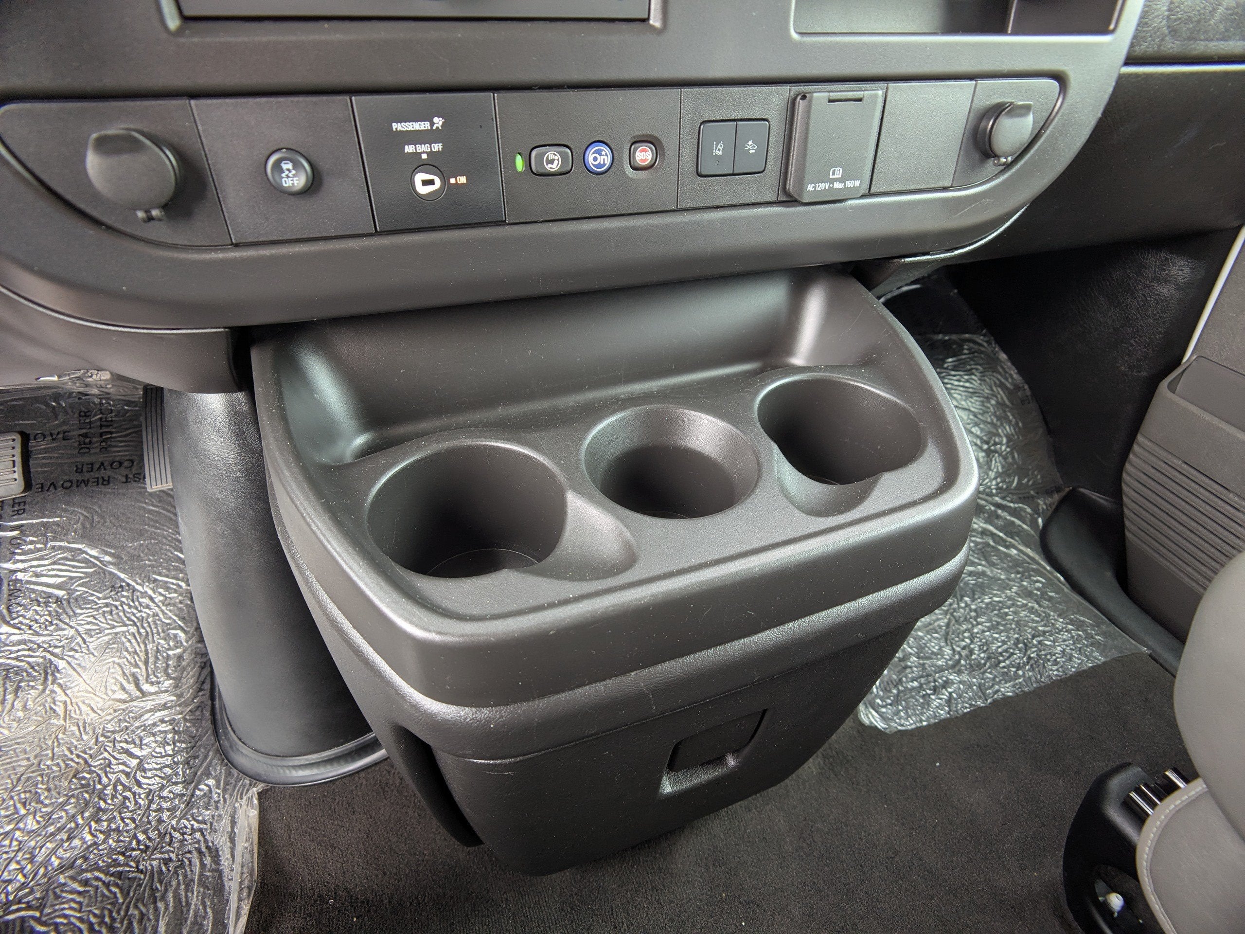 2025 Chevrolet Express Passenger 1LT