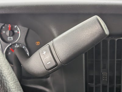2025 Chevrolet Express Passenger 1LT
