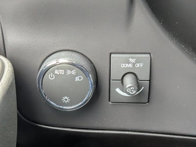 2025 Chevrolet Express Passenger 1LT