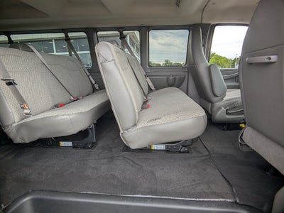 2025 Chevrolet Express Passenger 1LT