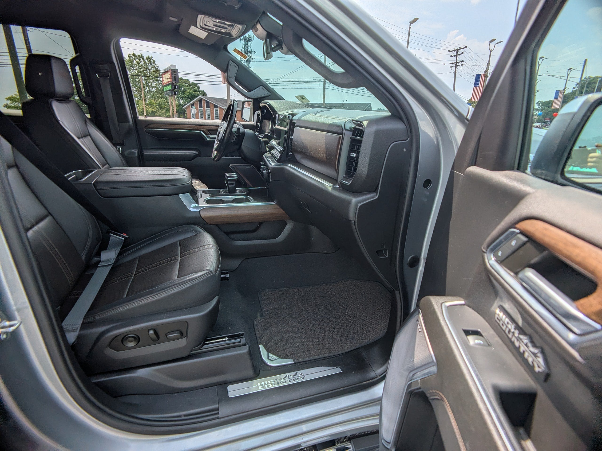 2023 Chevrolet Silverado 1500 High Country