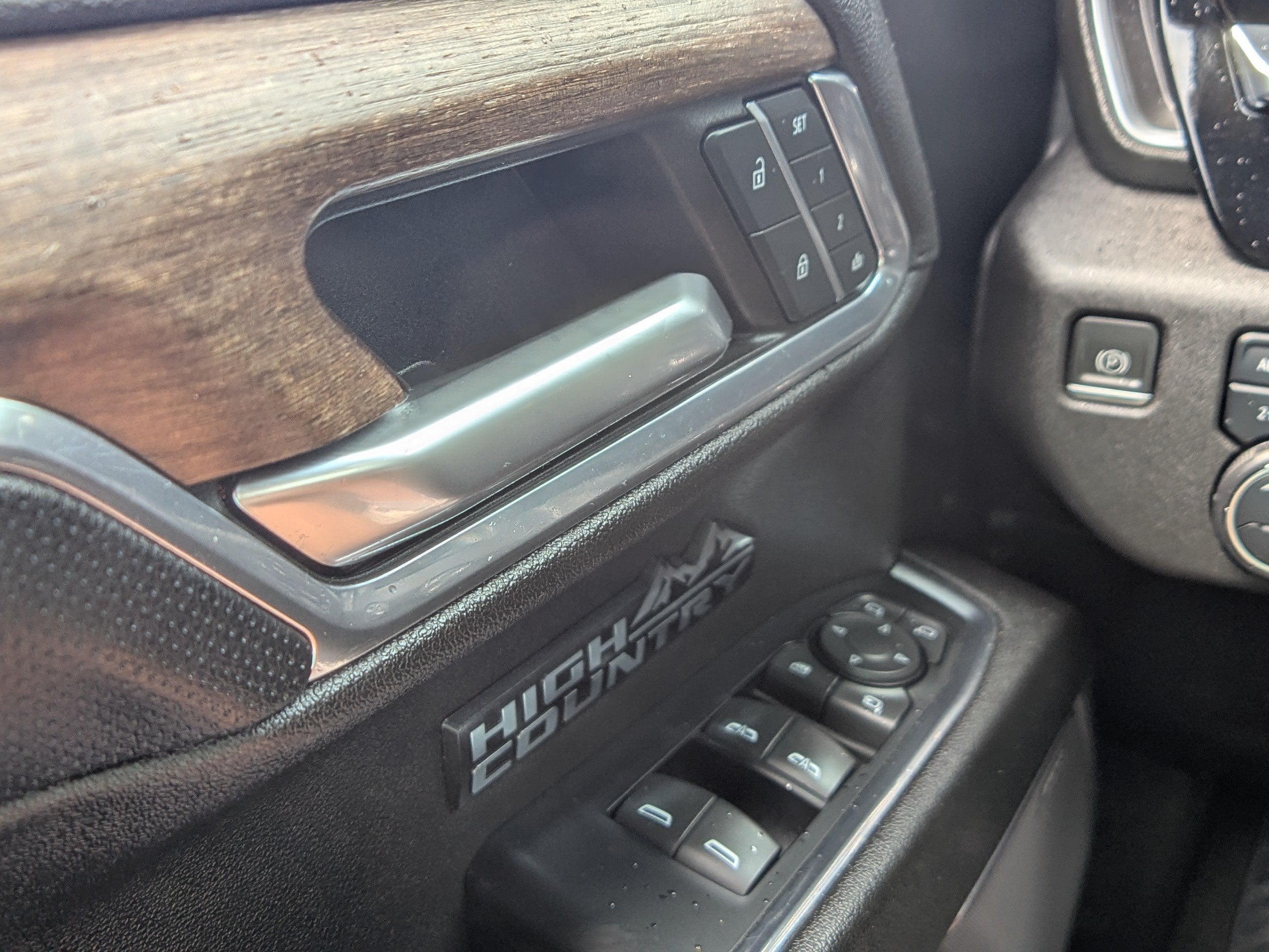 2023 Chevrolet Silverado 1500 High Country