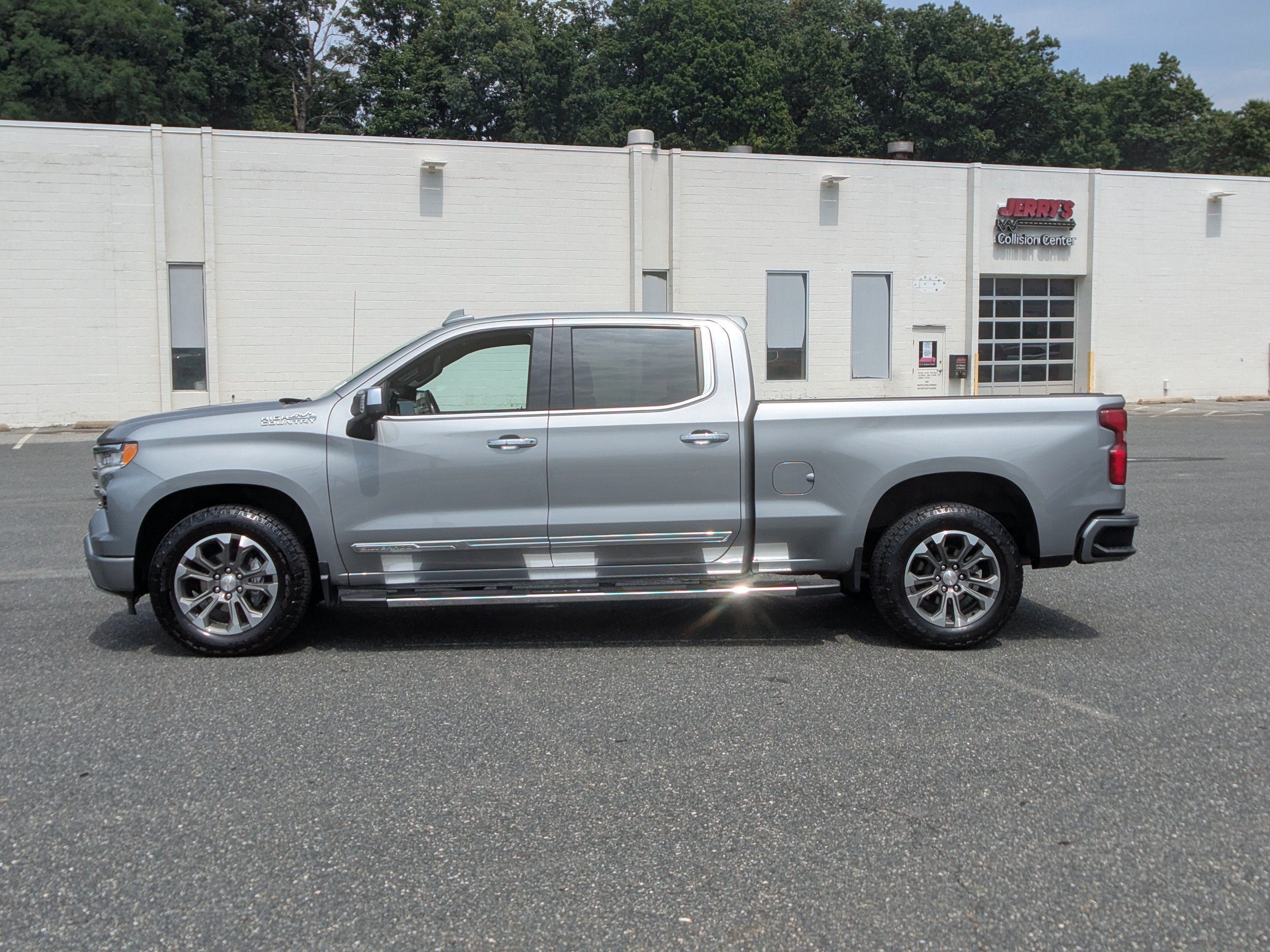 2023 Chevrolet Silverado 1500 High Country