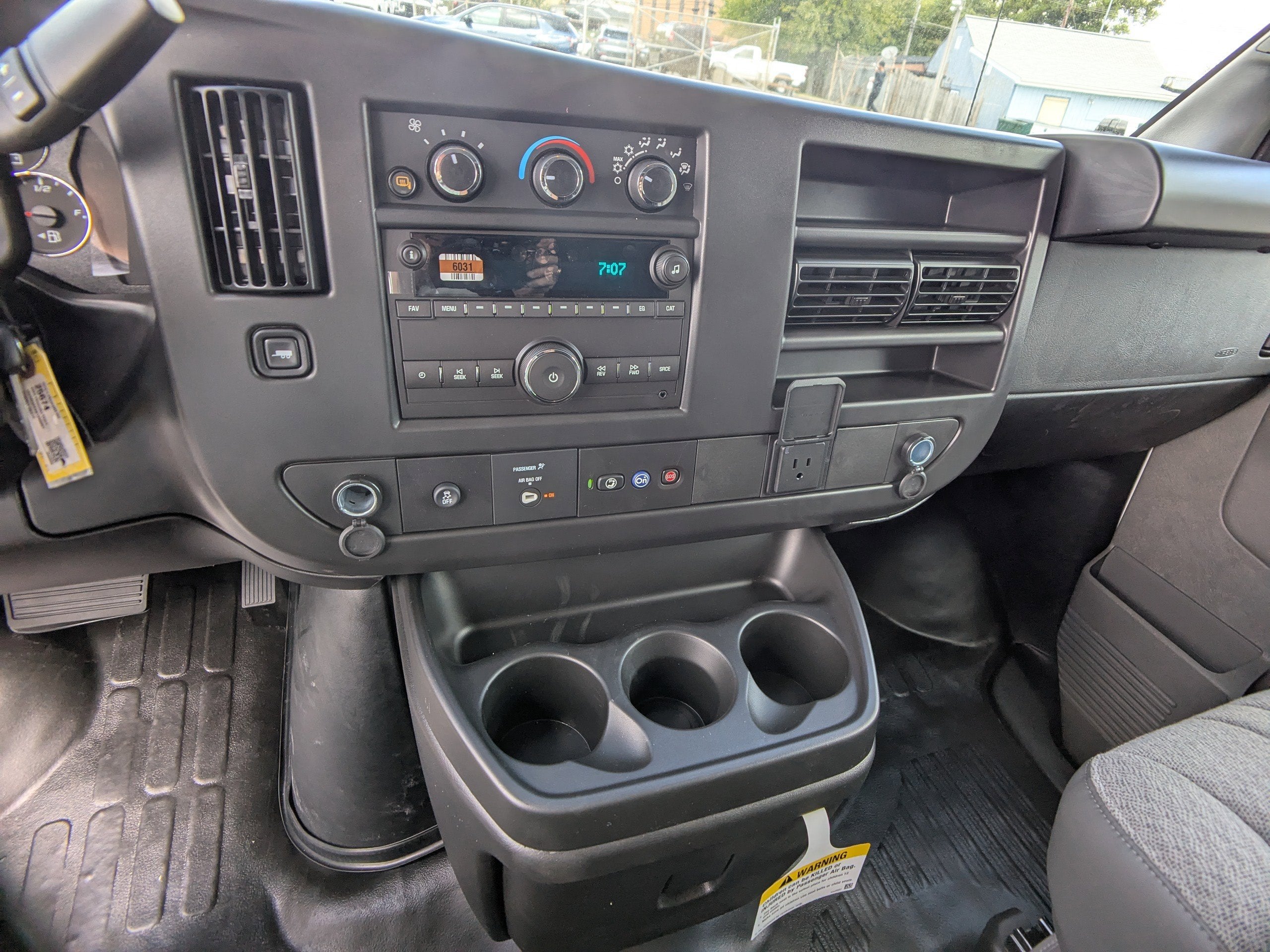 2025 Chevrolet Express Cargo 2500 WT