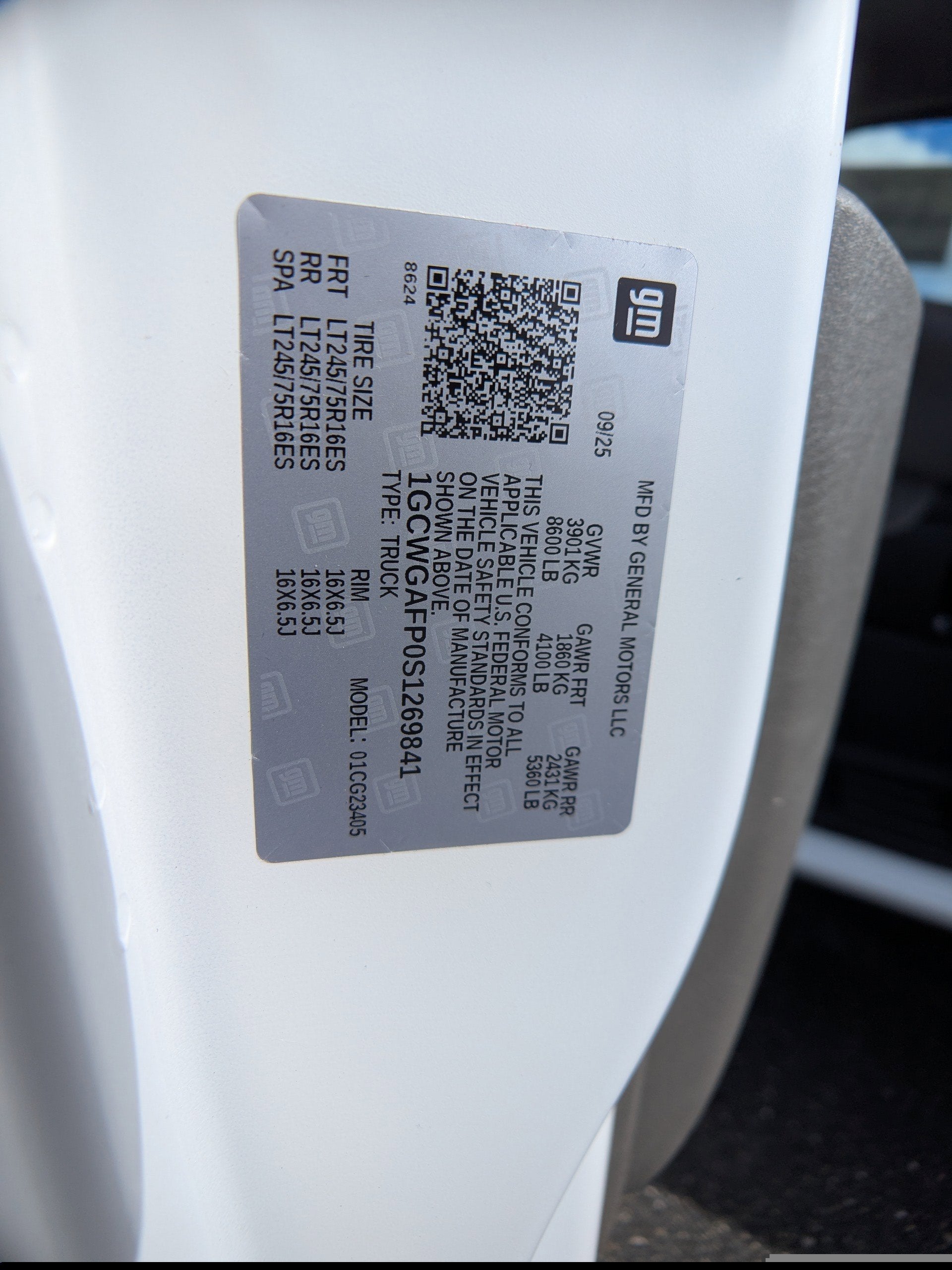 2025 Chevrolet Express Cargo 2500 WT