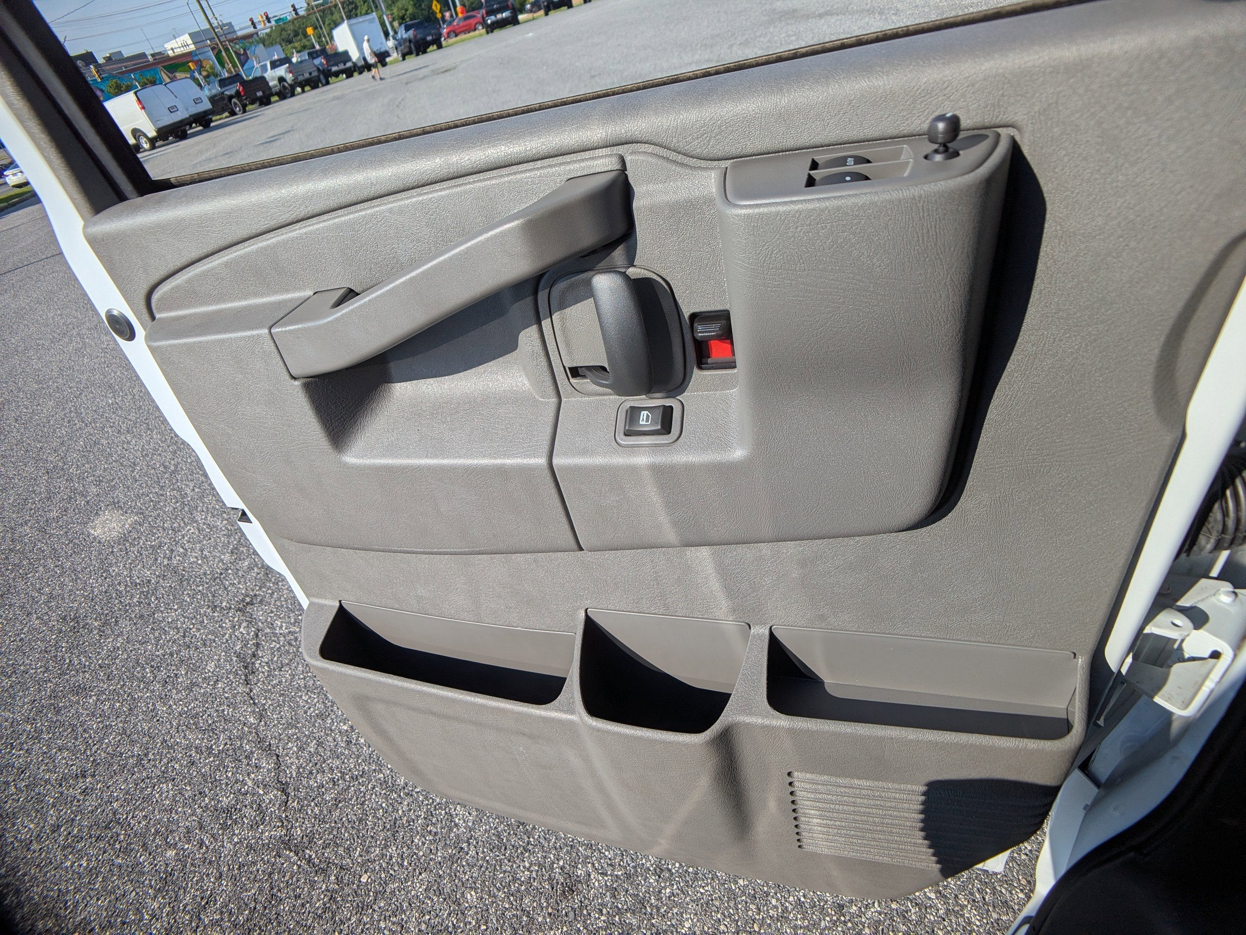 2025 Chevrolet Express Cargo 2500 WT