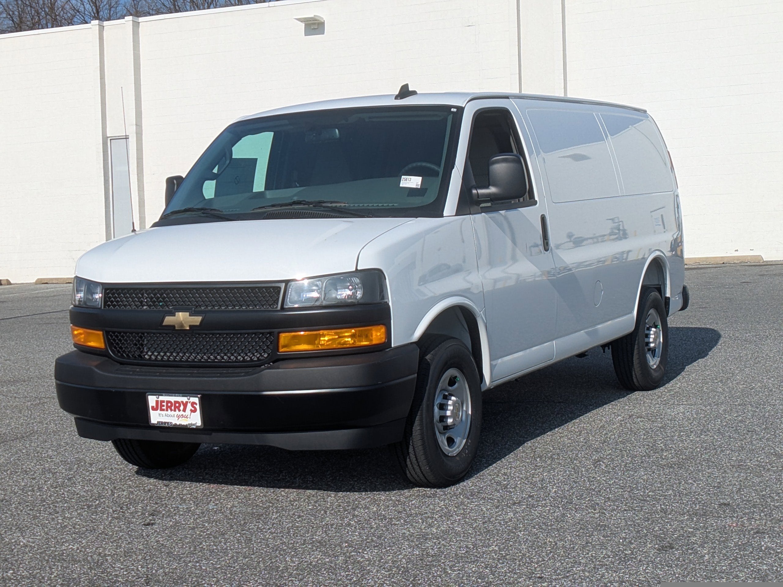 2025 Chevrolet Express Cargo 2500 WT