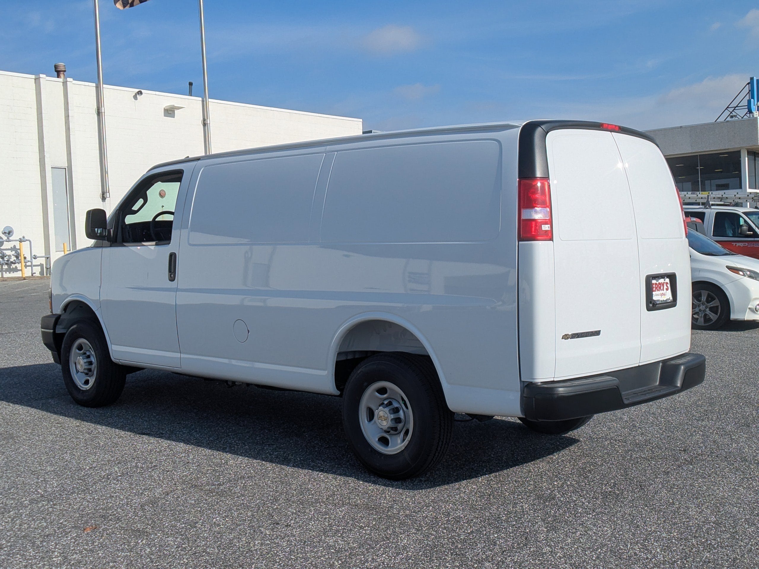 2025 Chevrolet Express Cargo 2500 WT