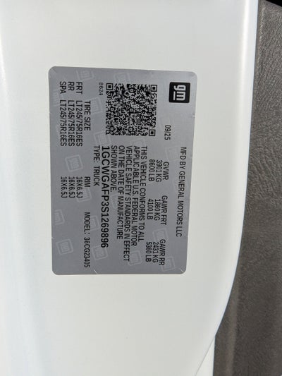 2025 Chevrolet Express Cargo 2500 WT