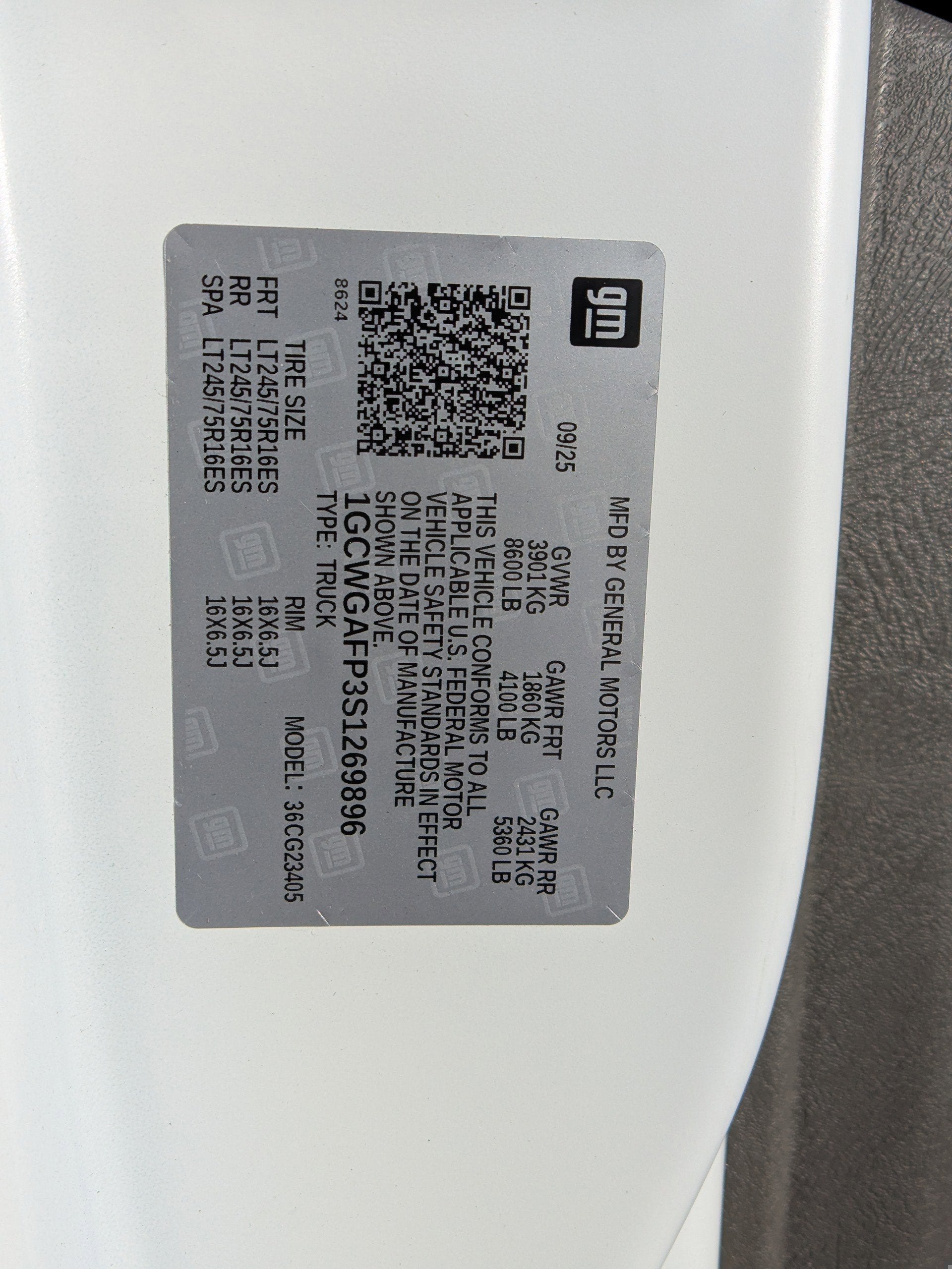 2025 Chevrolet Express Cargo 2500 WT