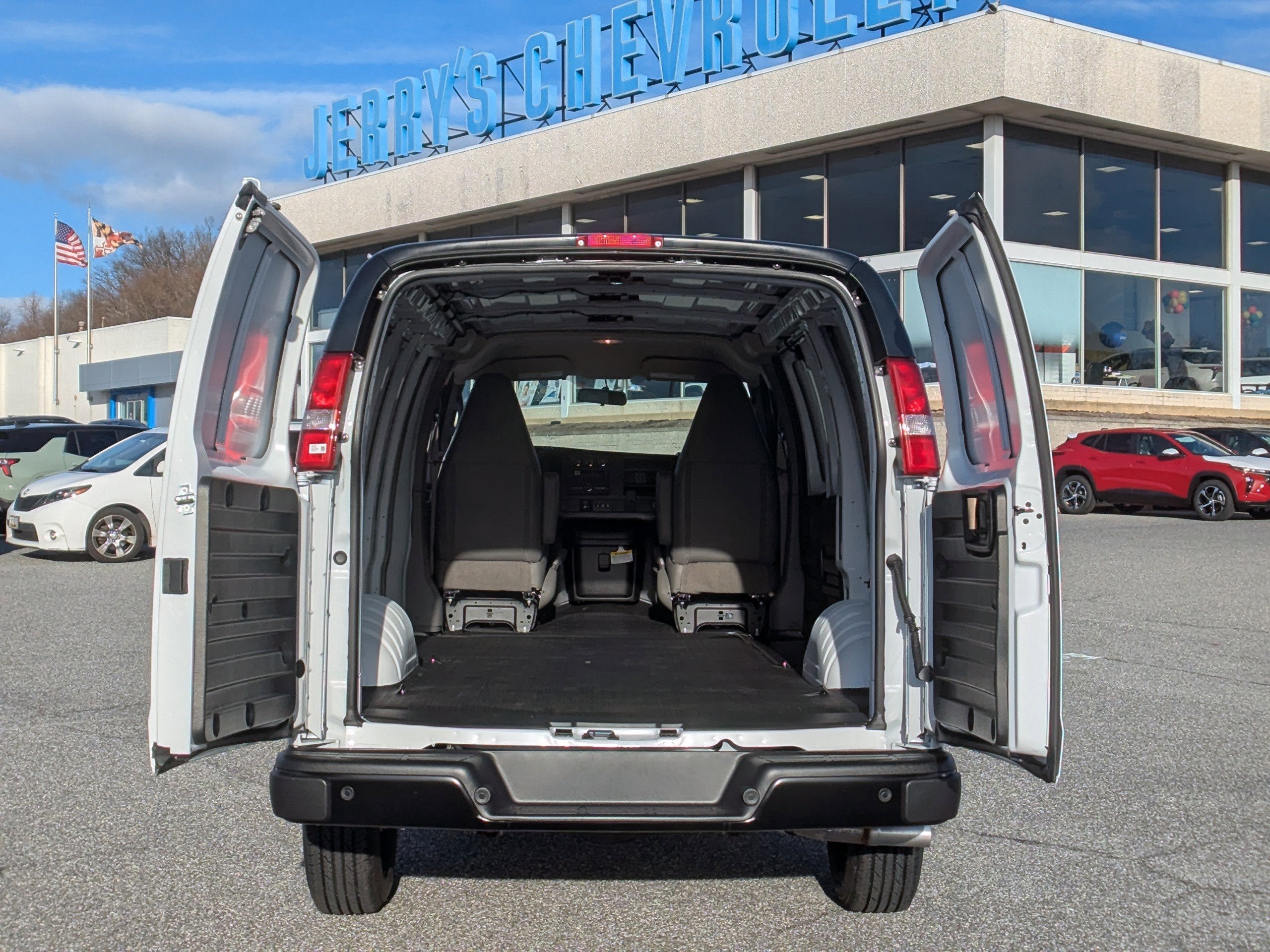 2025 Chevrolet Express Cargo 2500 WT