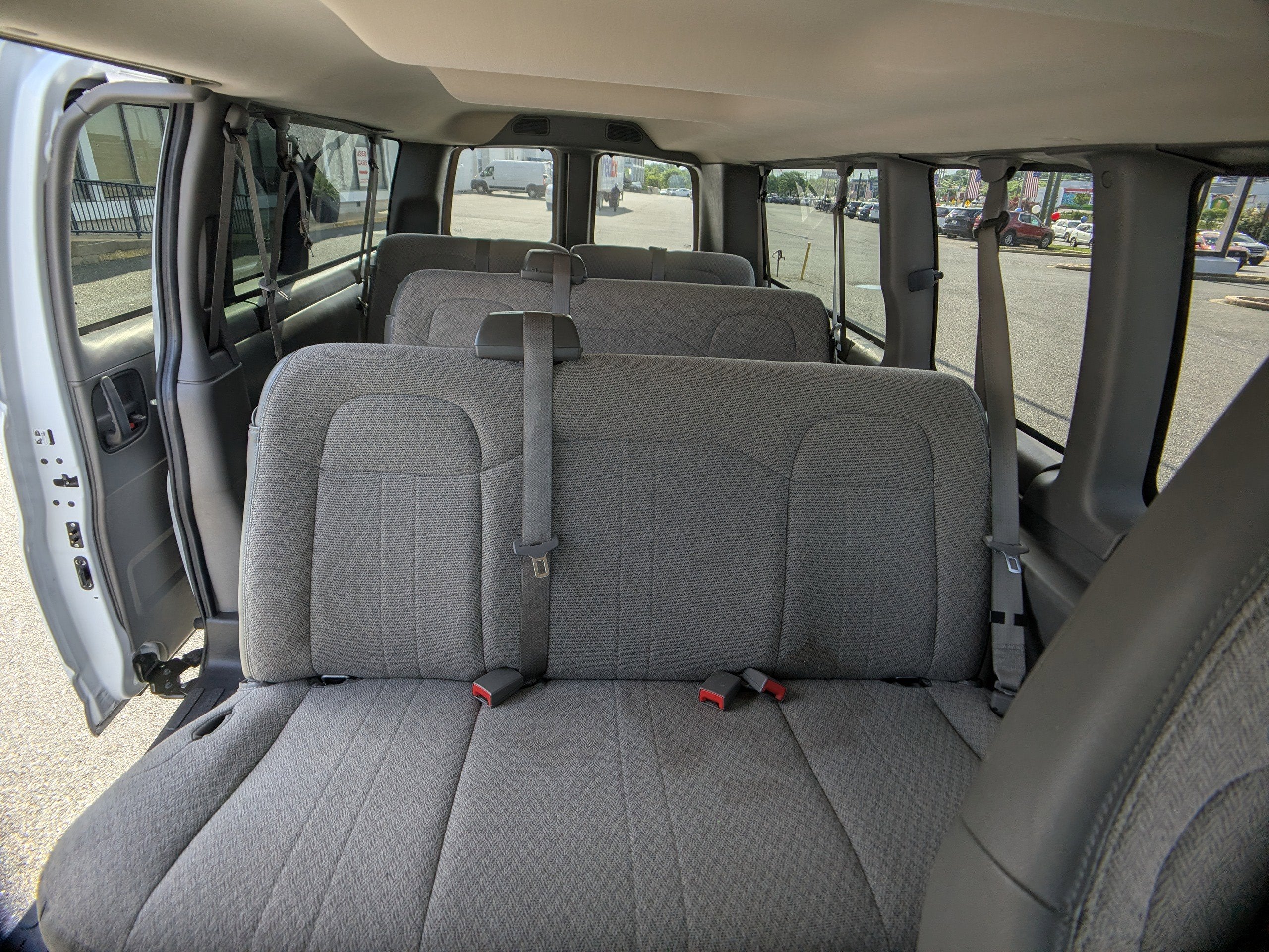 2025 GMC Savana Passenger LT