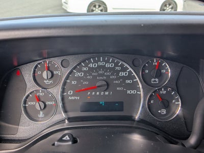 2025 GMC Savana Passenger LT