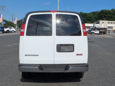 2025 GMC Savana Passenger LT