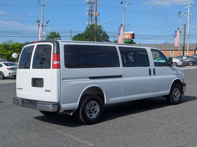 2025 GMC Savana Passenger LT