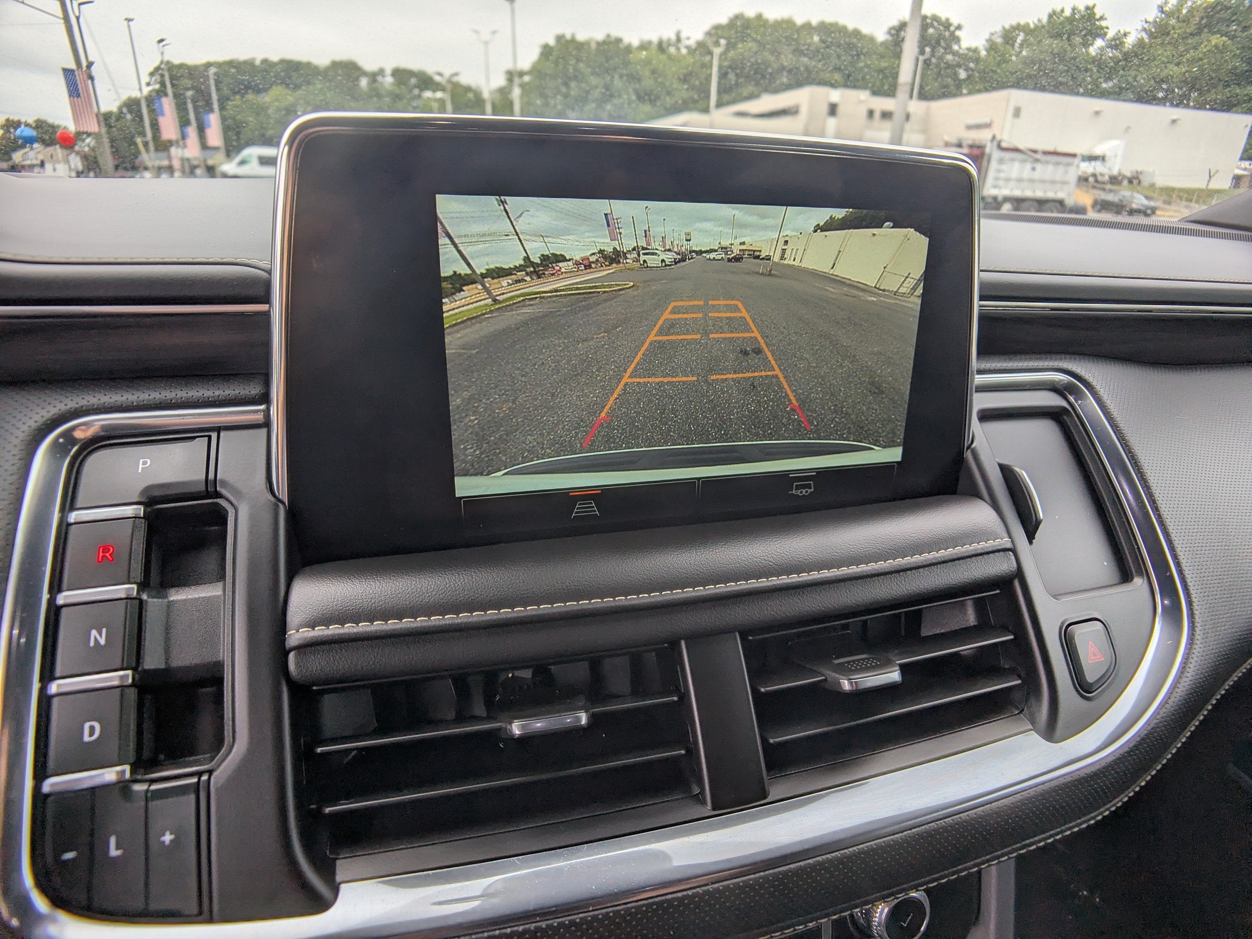 2024 GMC Yukon XL SLT