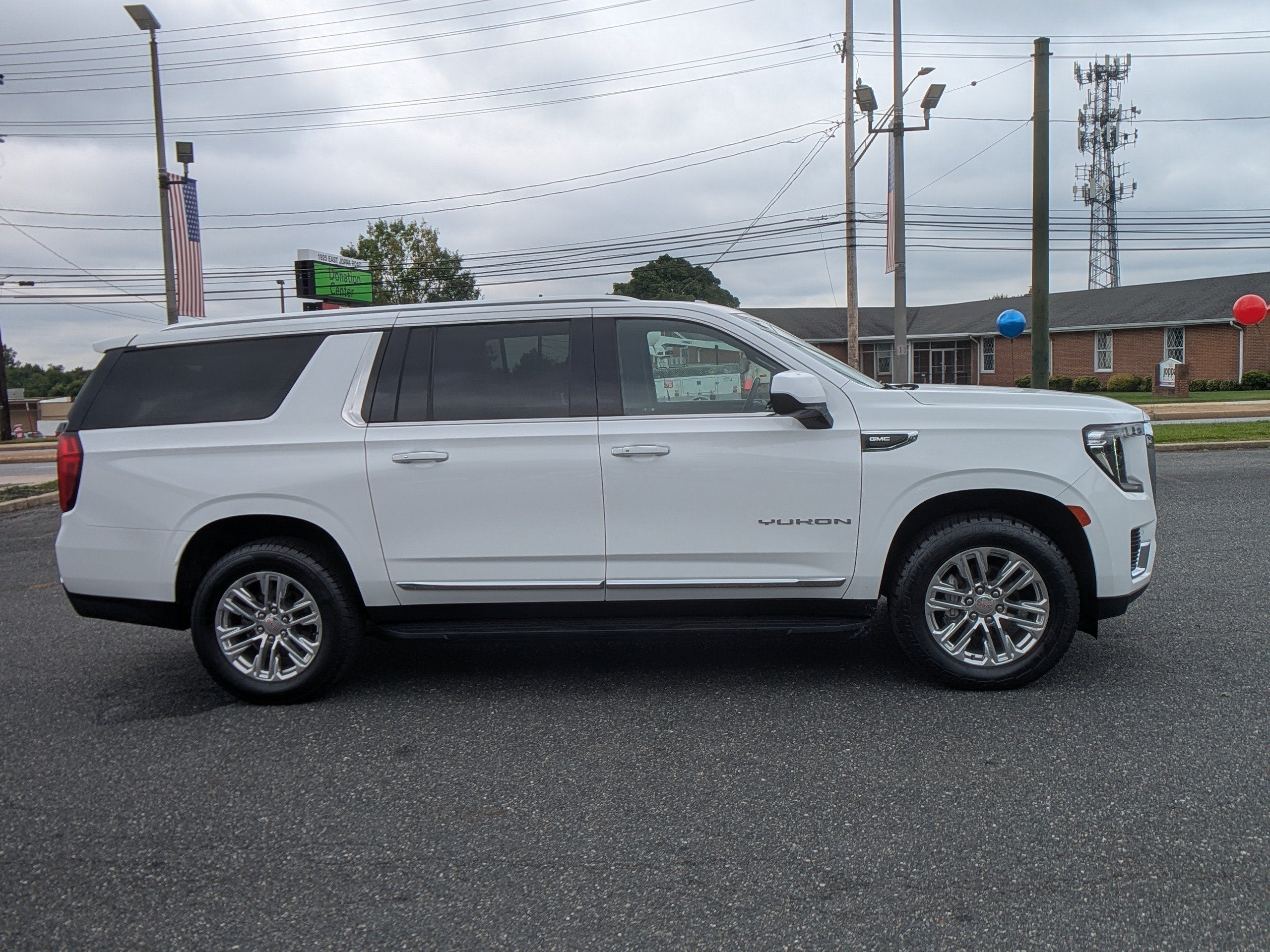 2024 GMC Yukon XL SLT