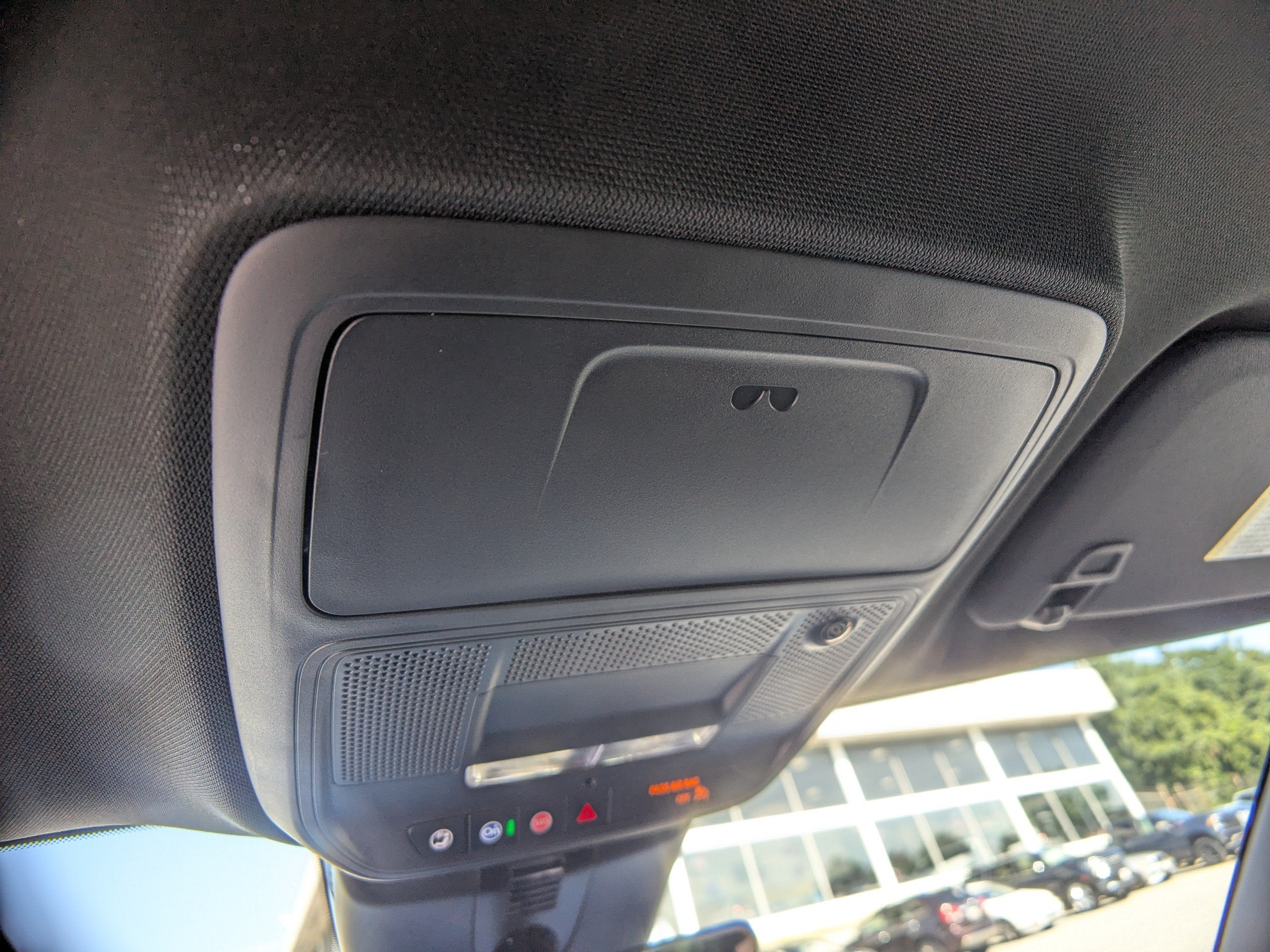 2027 Chevrolet Traverse LT - Photo 17