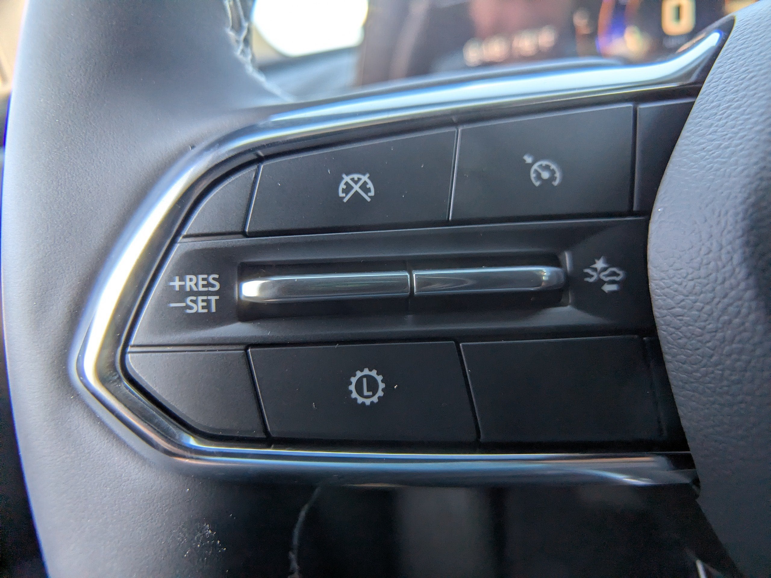 2027 Chevrolet Traverse LT - Photo 23