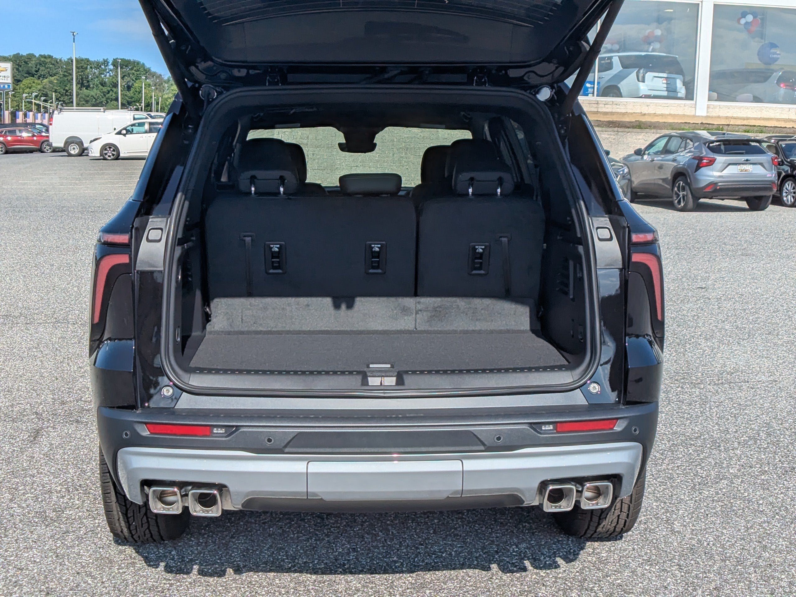 2027 Chevrolet Traverse LT - Photo 6