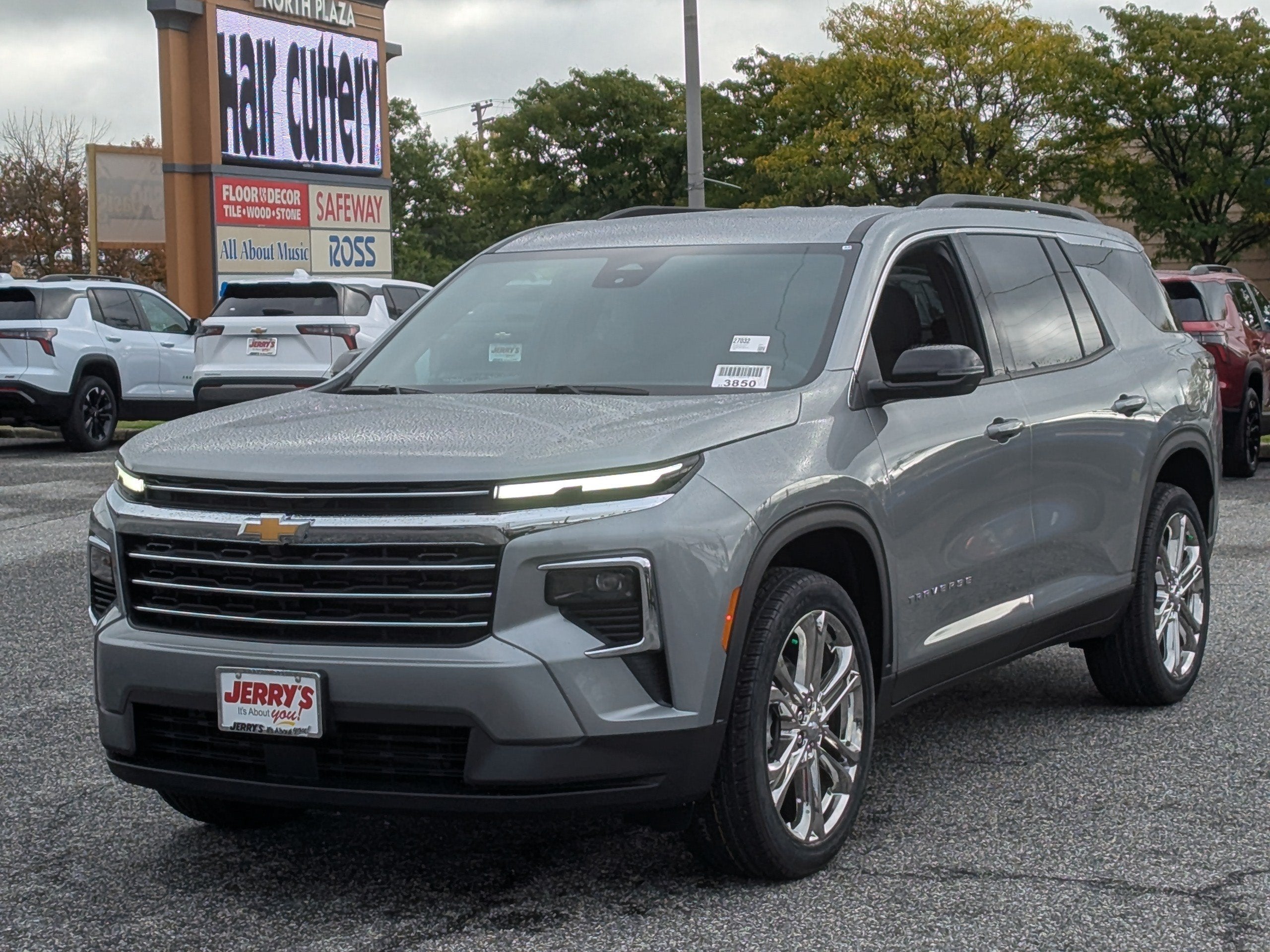 2027 Chevrolet Traverse LT