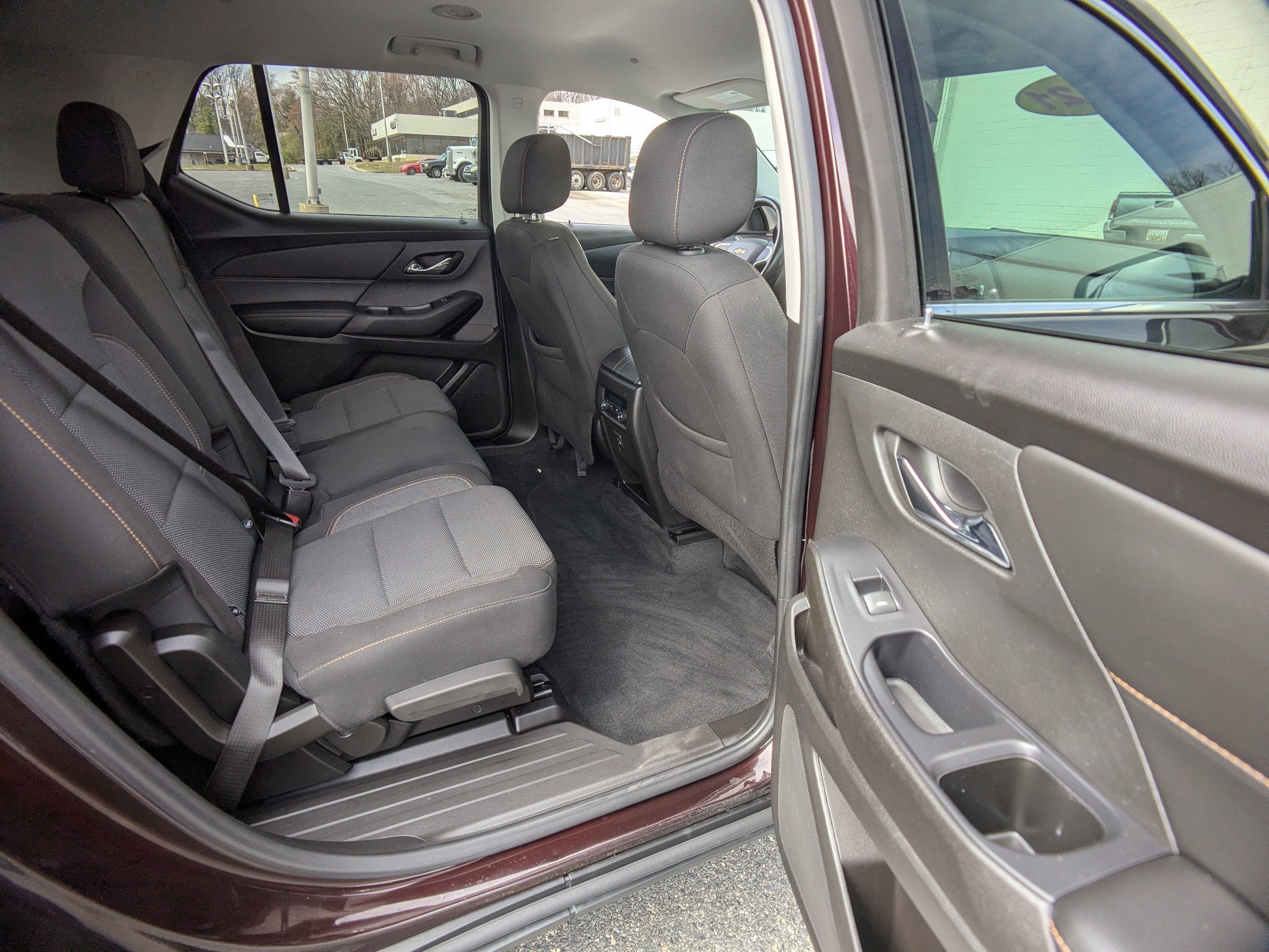 2021 Chevrolet Traverse LT Cloth