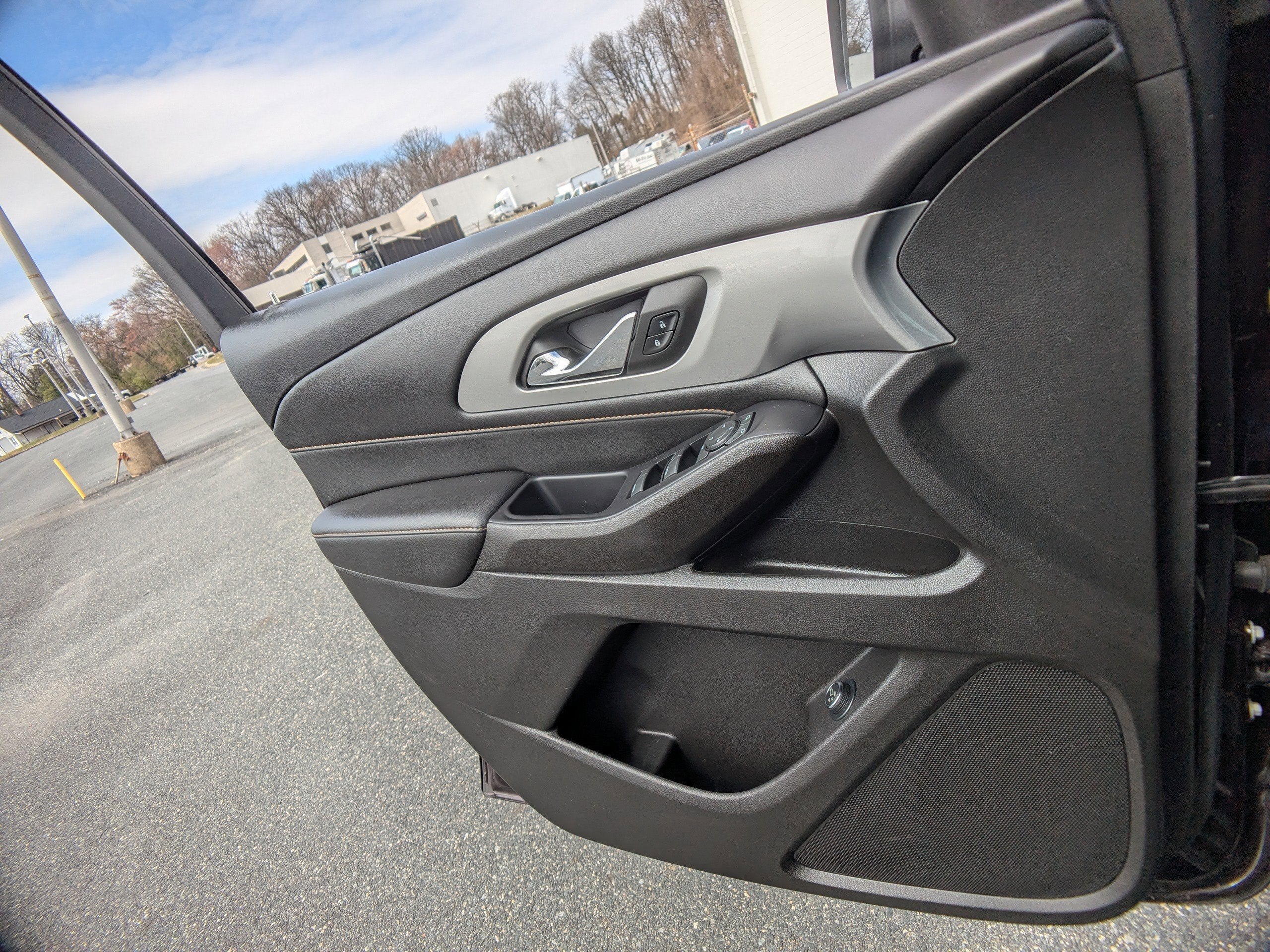 2021 Chevrolet Traverse LT Cloth