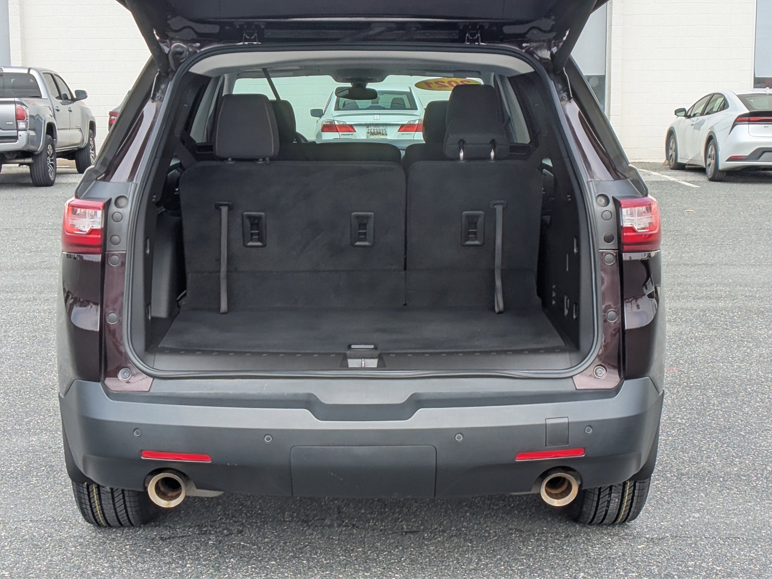2021 Chevrolet Traverse LT Cloth