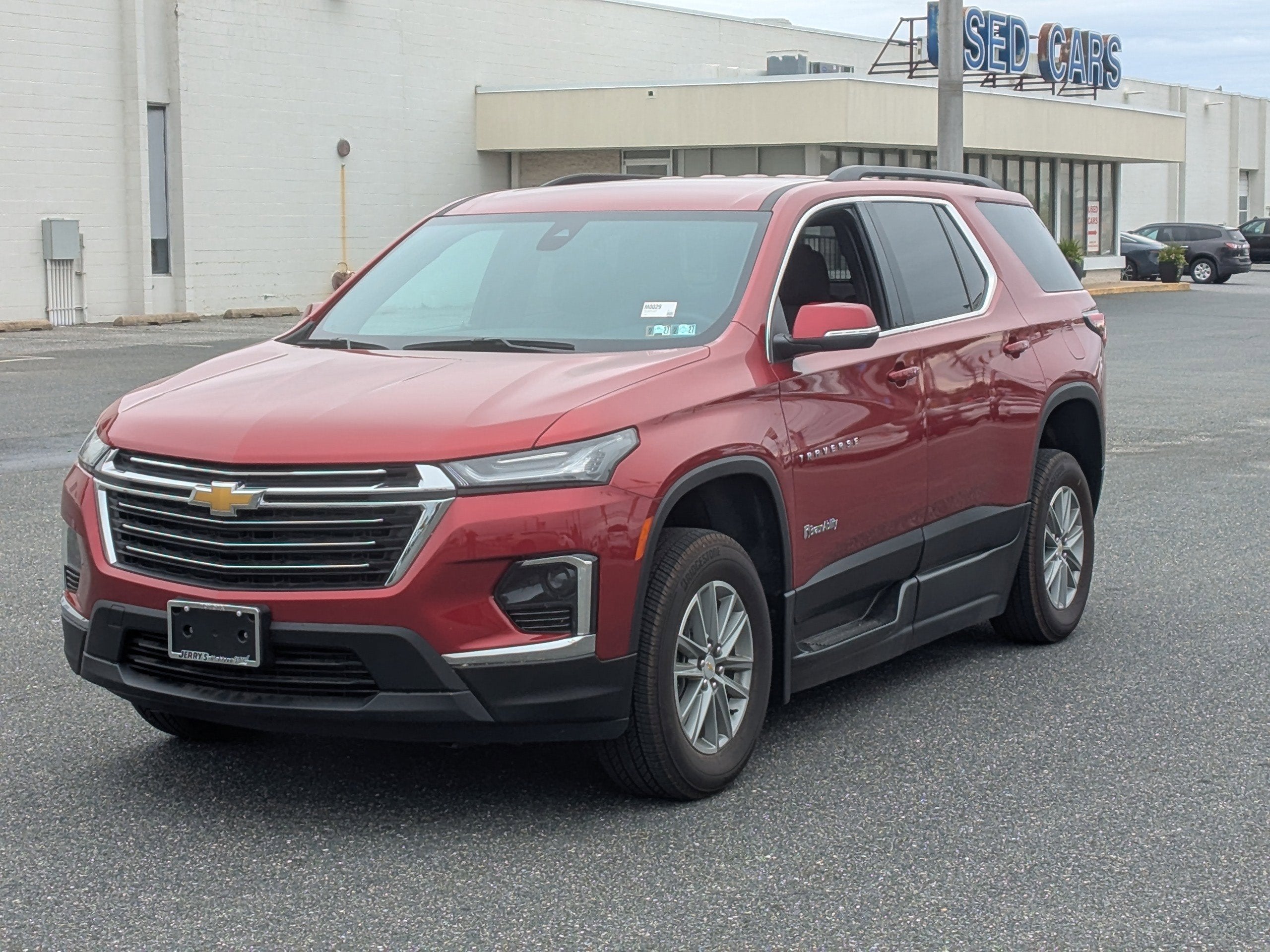 2023 Chevrolet Traverse LT Cloth
