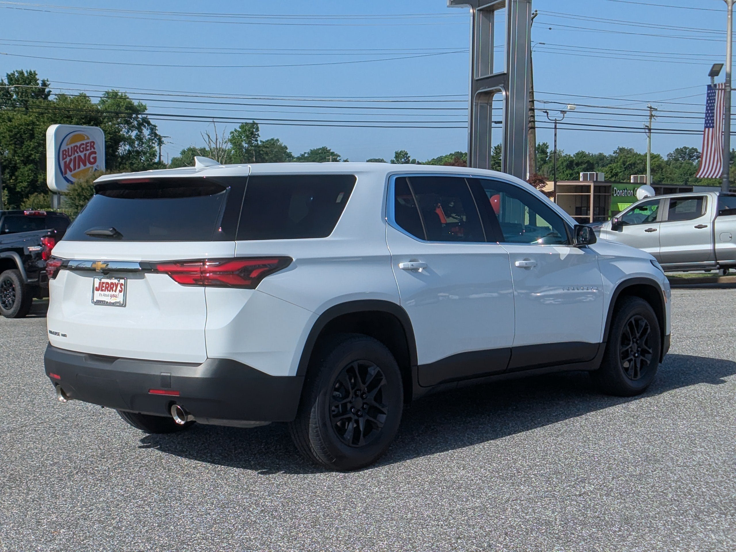 2023 Chevrolet Traverse LS