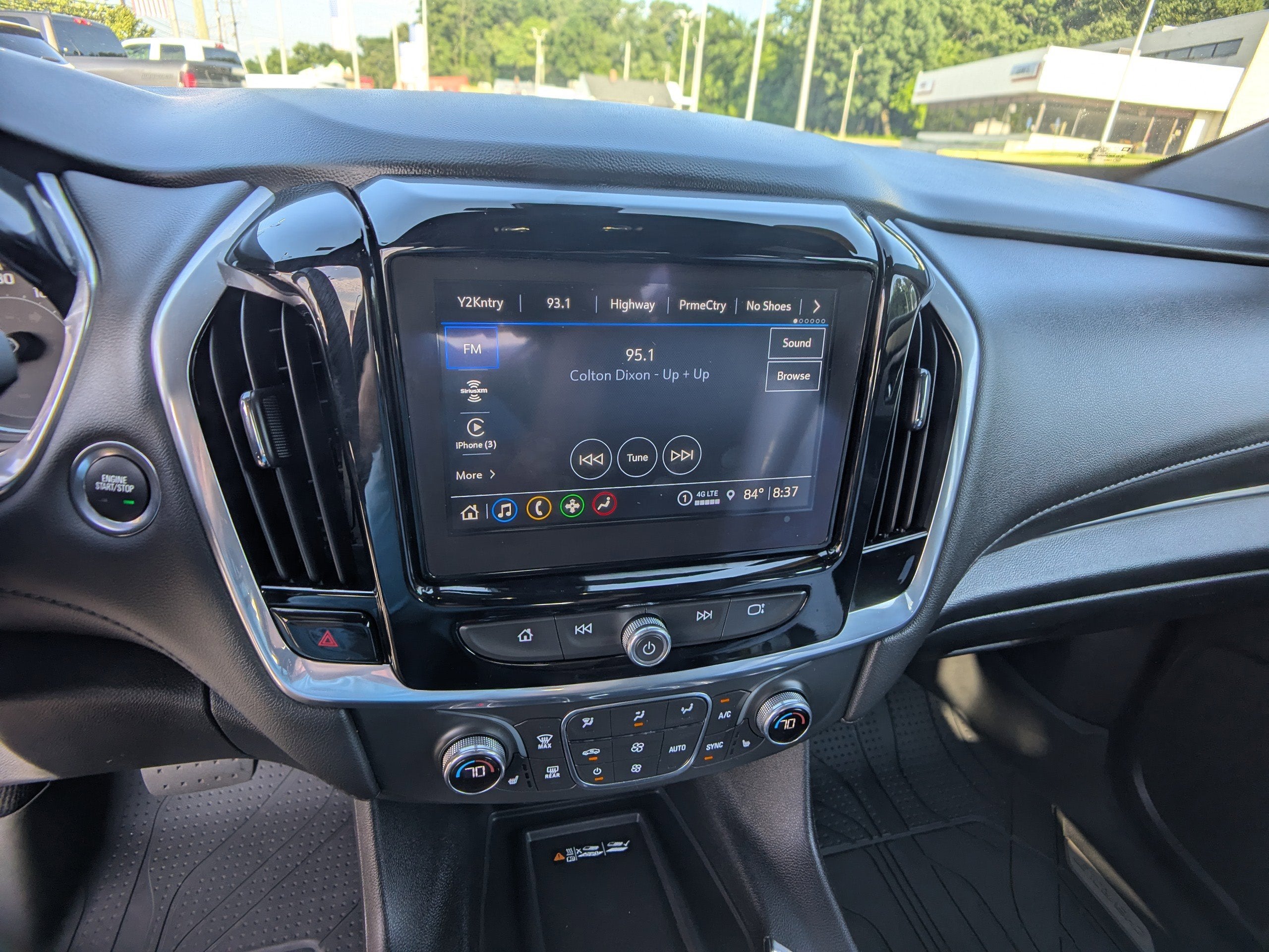 2022 Chevrolet Traverse LT Cloth