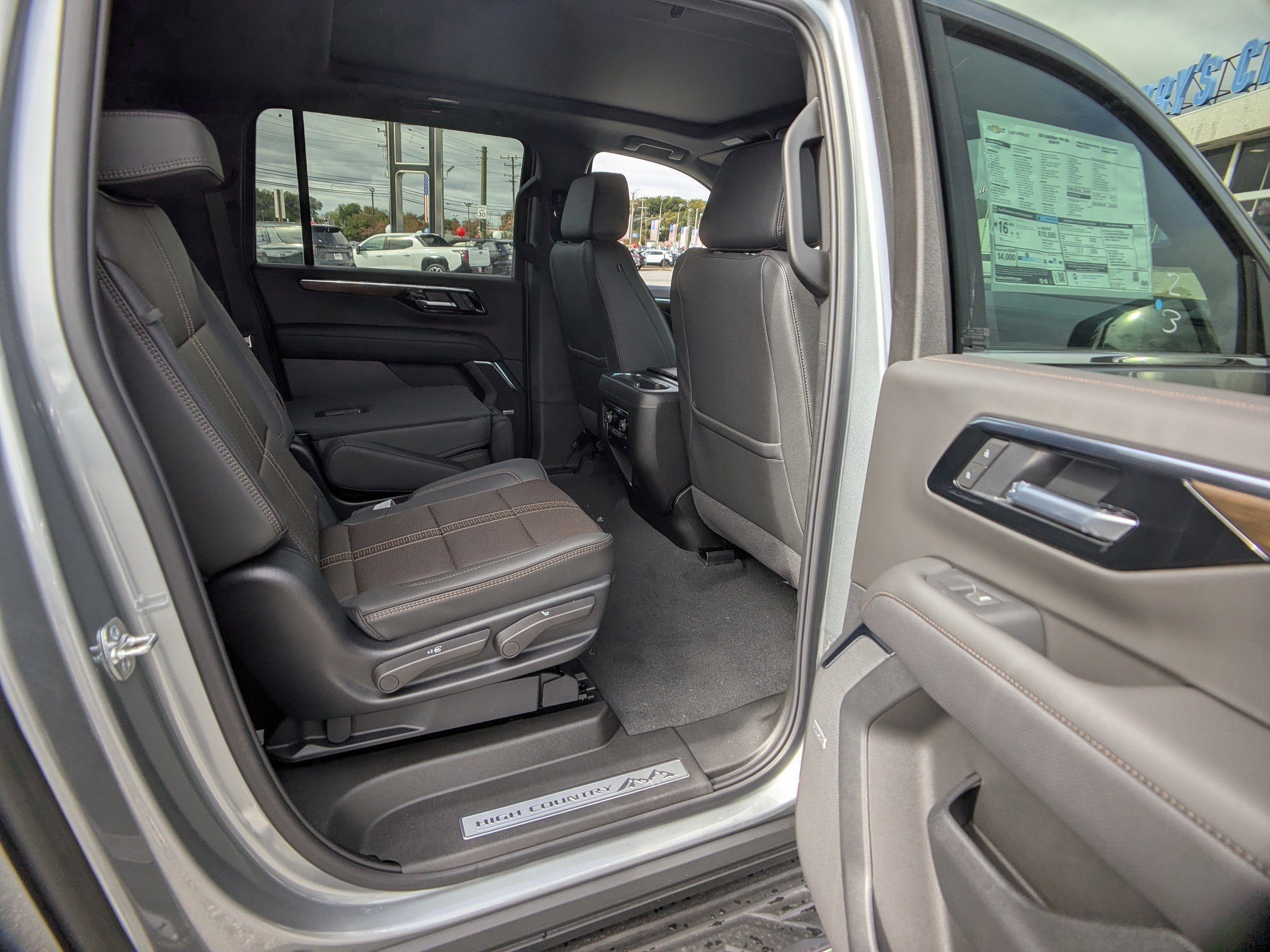 2025 Chevrolet Suburban High Country