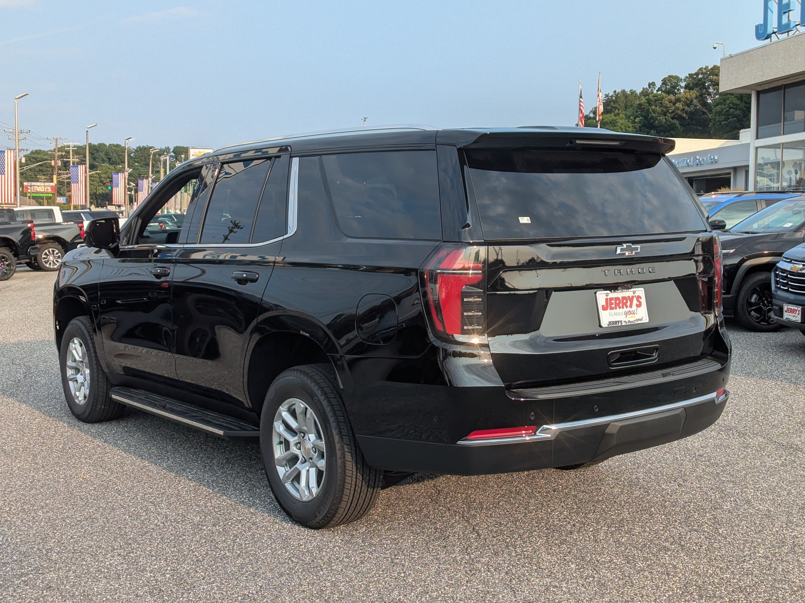 2026 Chevrolet Tahoe LS
