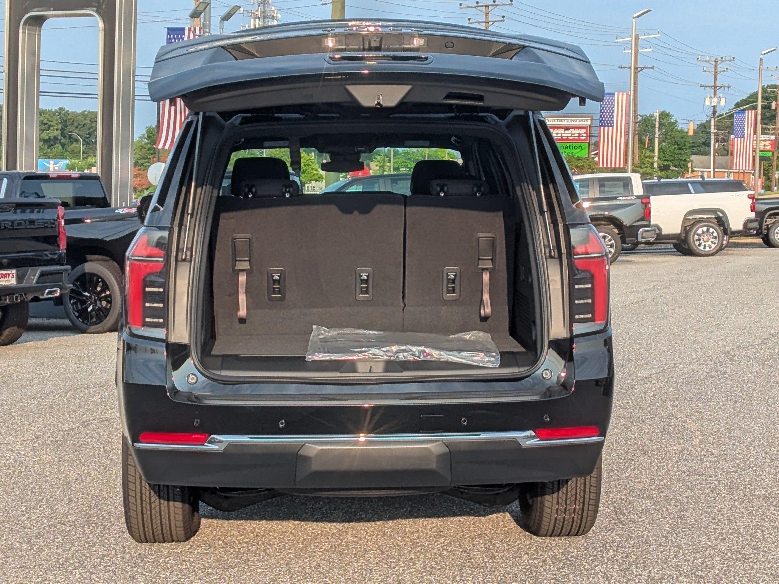 2026 Chevrolet Tahoe LS