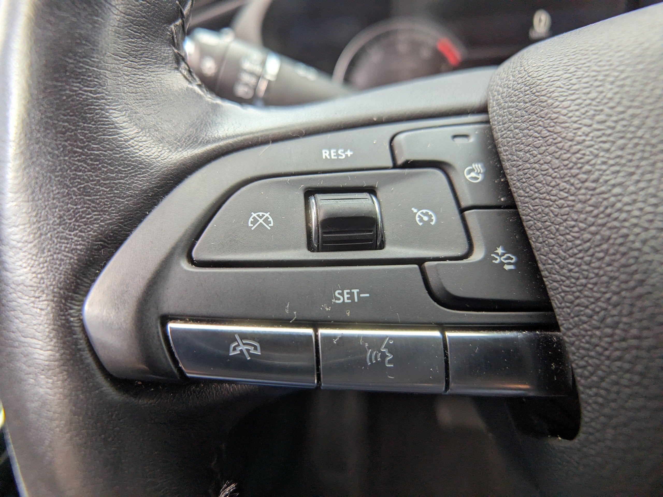 2023 Cadillac XT4 AWD Luxury