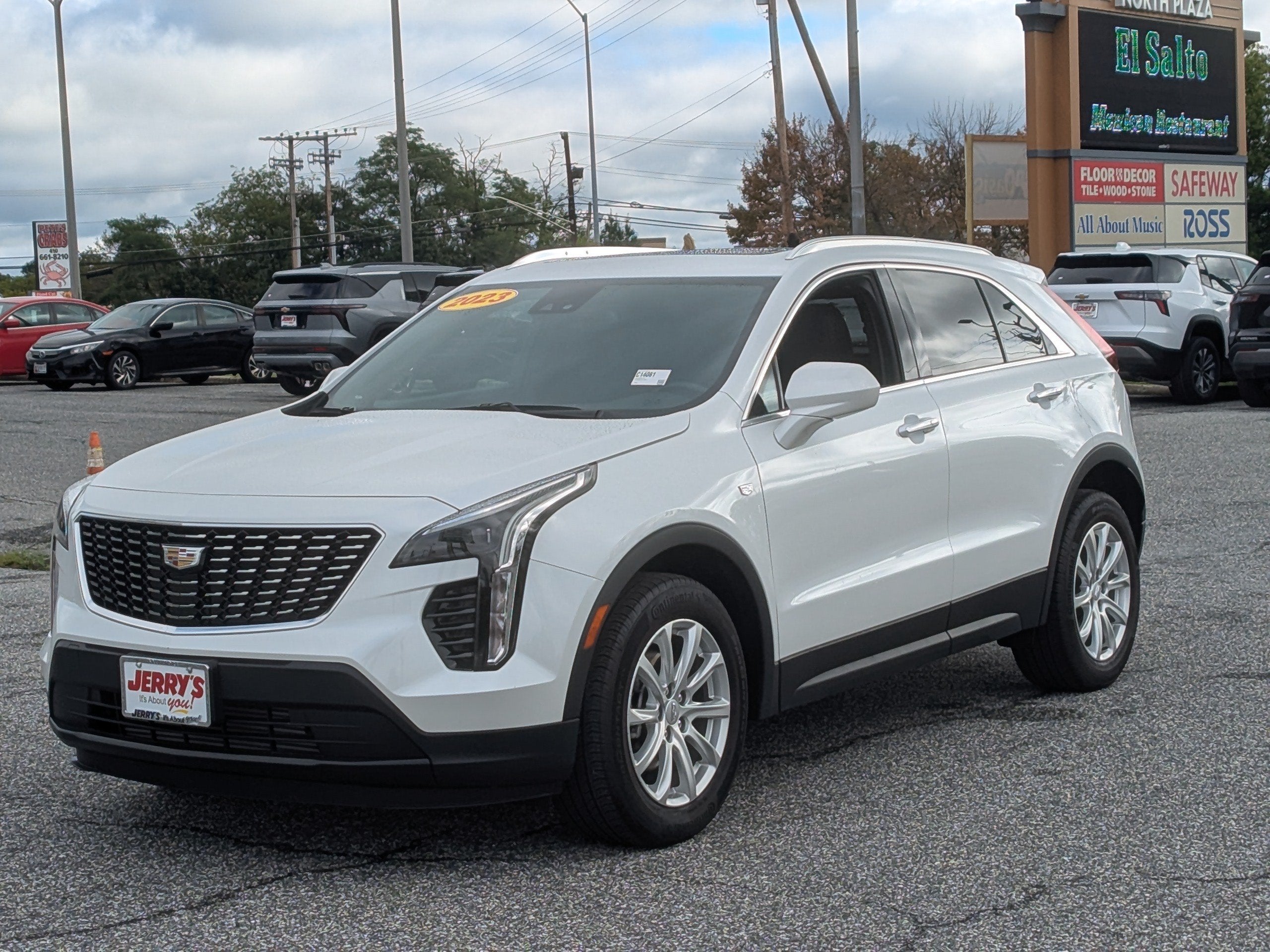 2023 Cadillac XT4 AWD Luxury