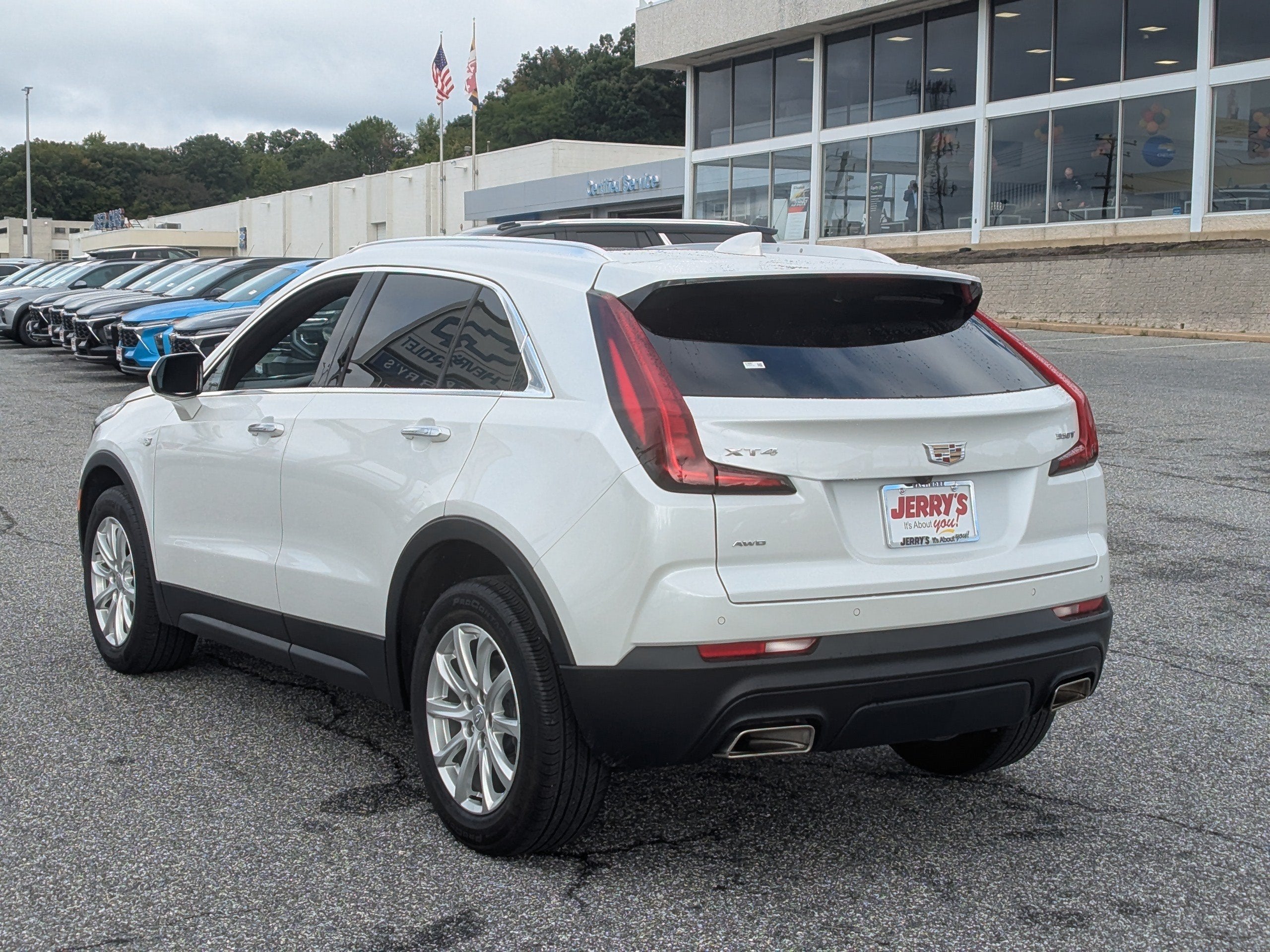 2023 Cadillac XT4 AWD Luxury
