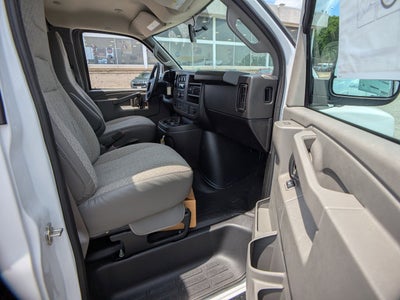 2025 Chevrolet Express Cutaway 3500 1WT