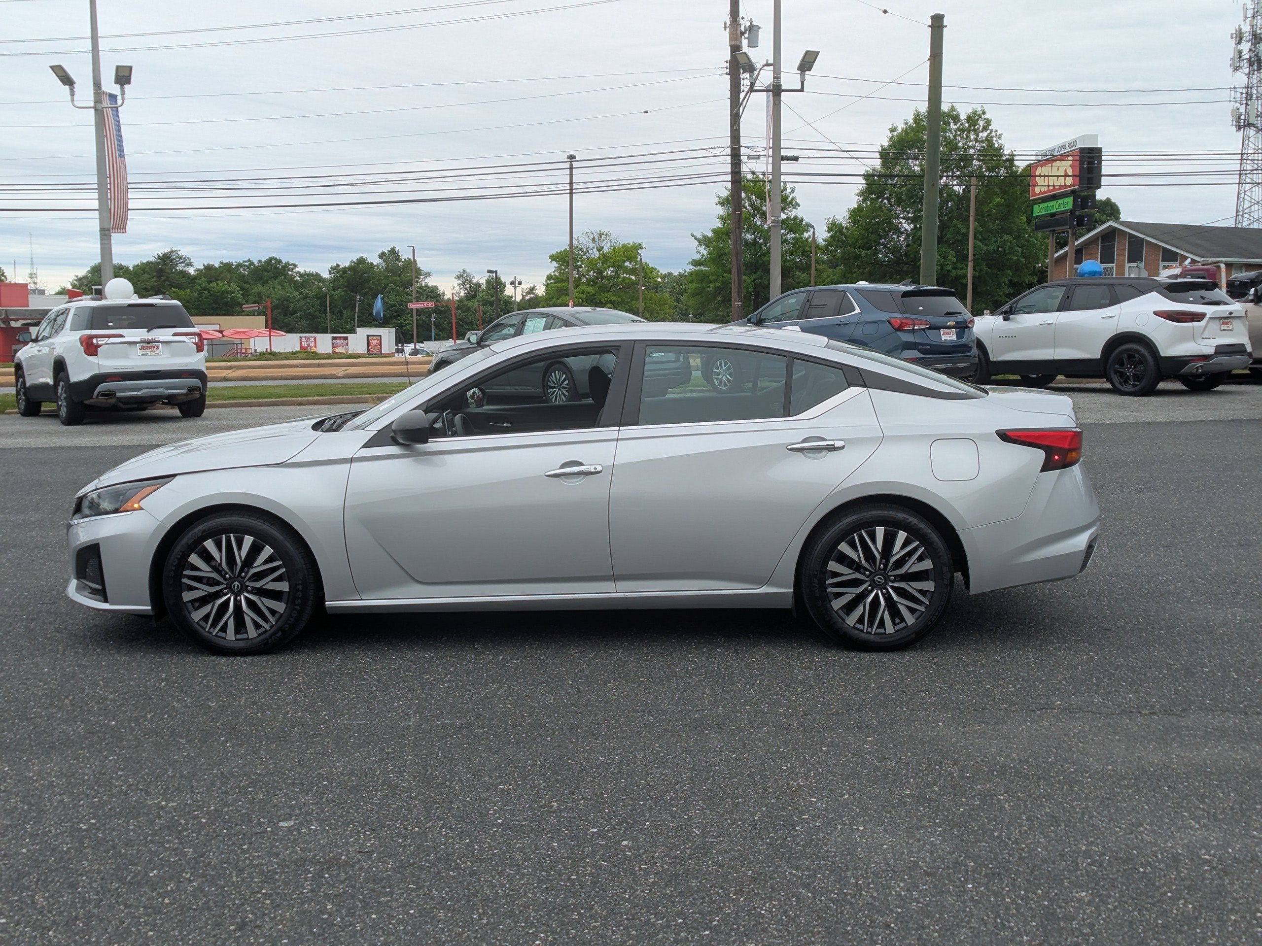 2024 Nissan Altima 2.5 SV