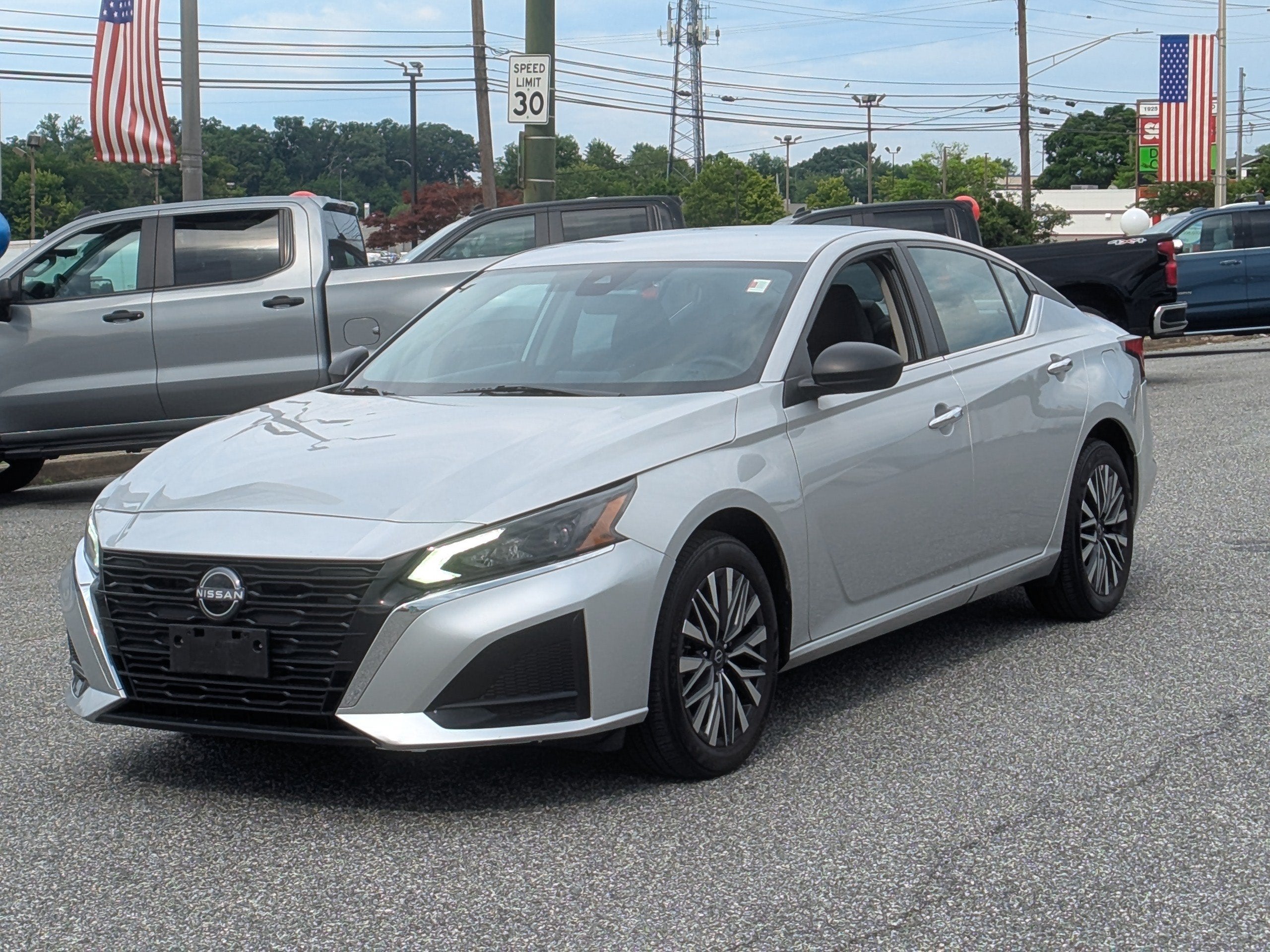 2025 Nissan Altima SV