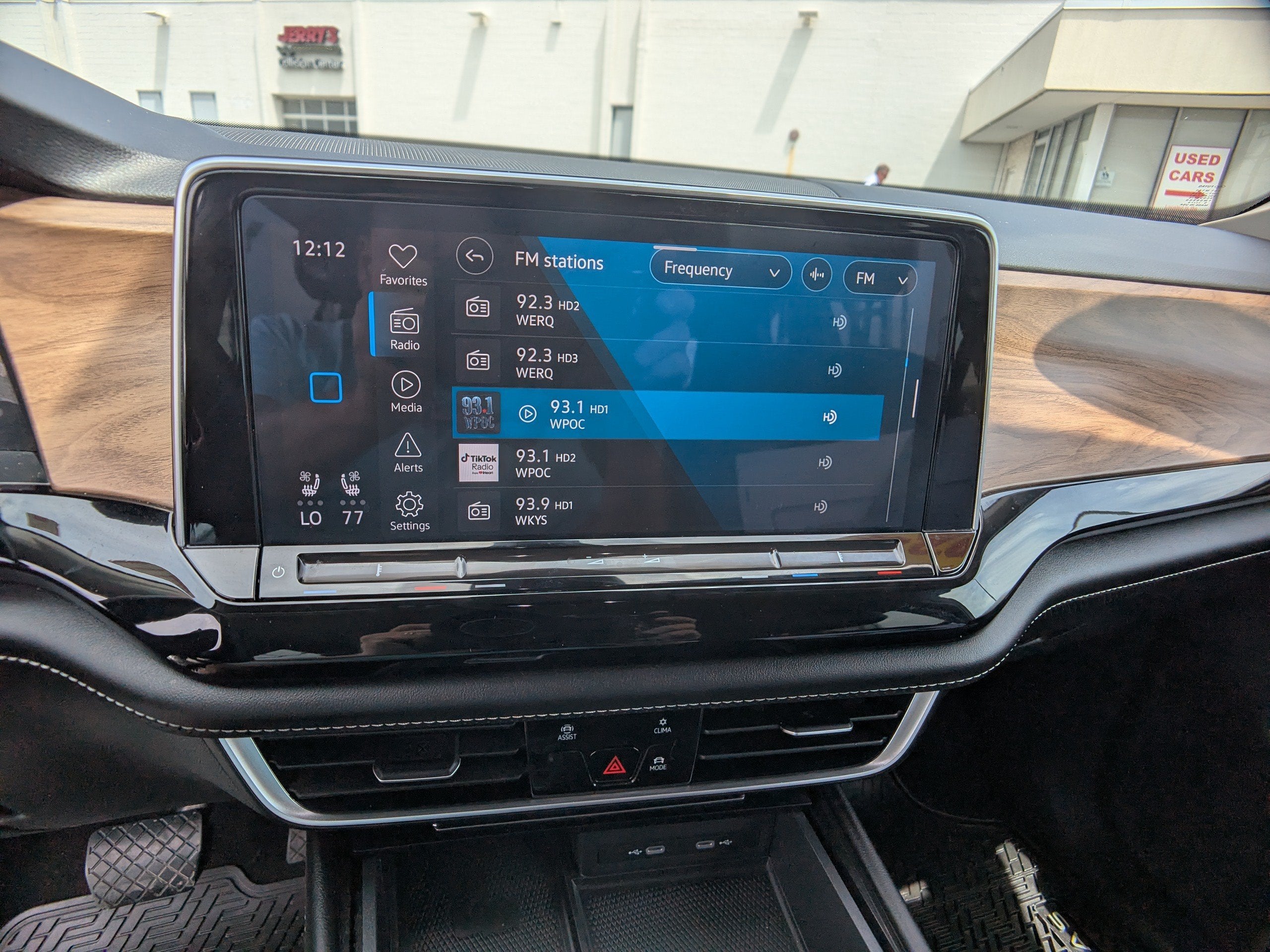 2024 Volkswagen Atlas 2.0T SE