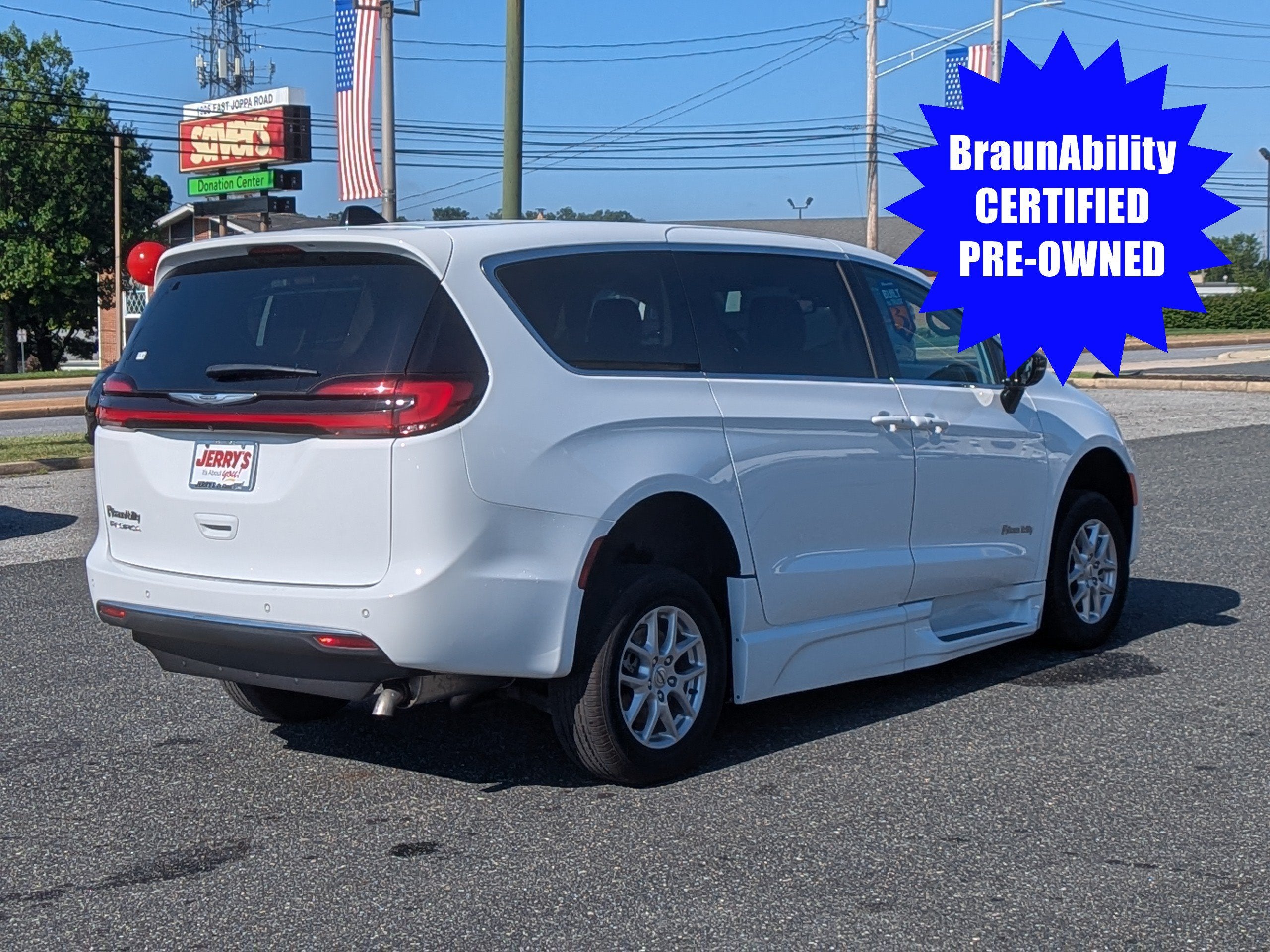 2024 Chrysler Pacifica Touring L